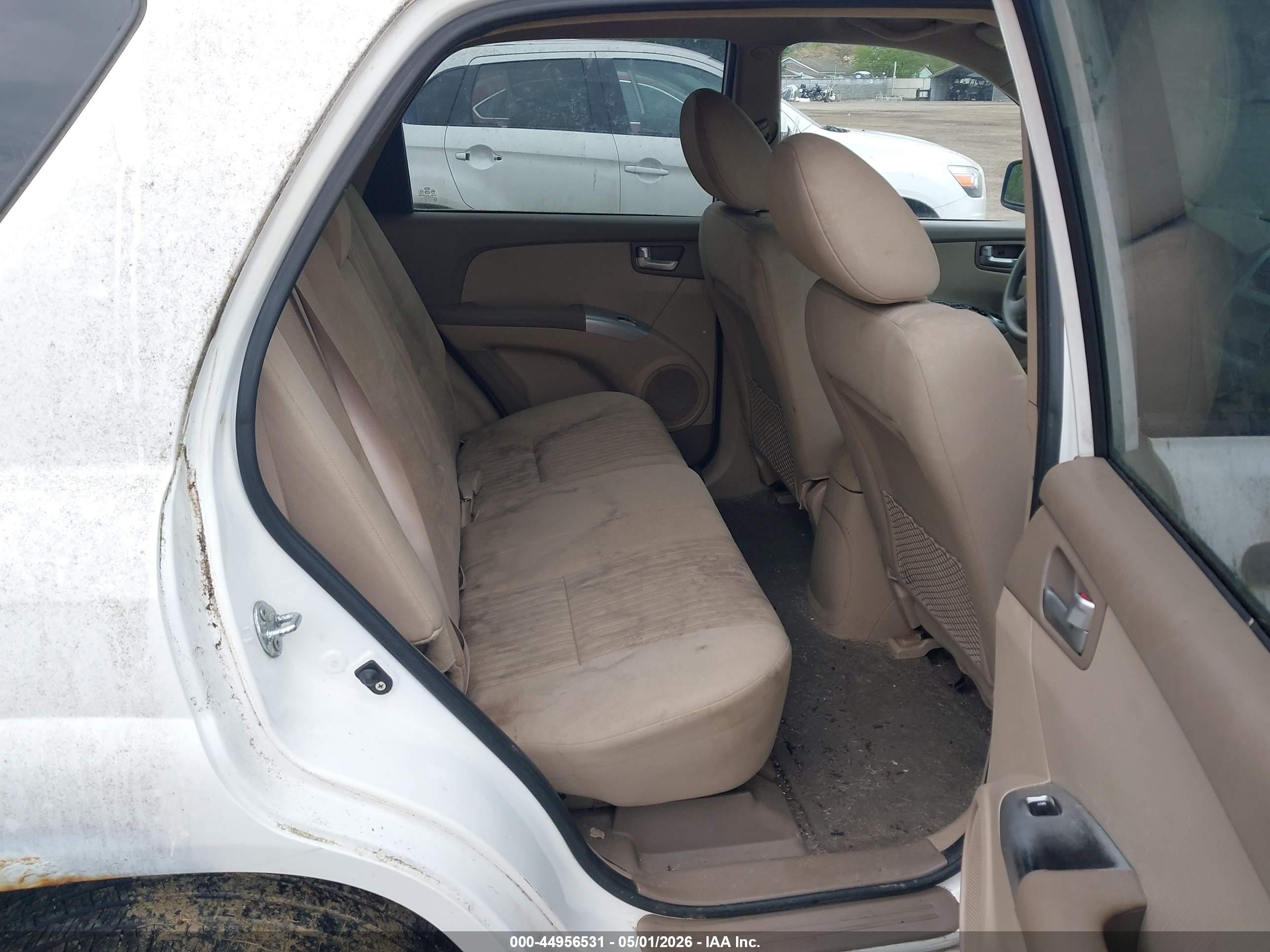 KIA SPORTAGE image 8
