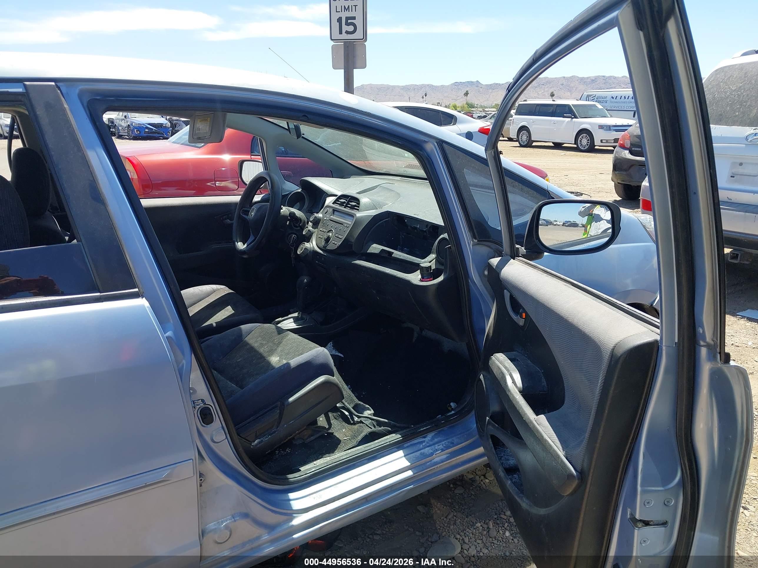 HONDA FIT image 5