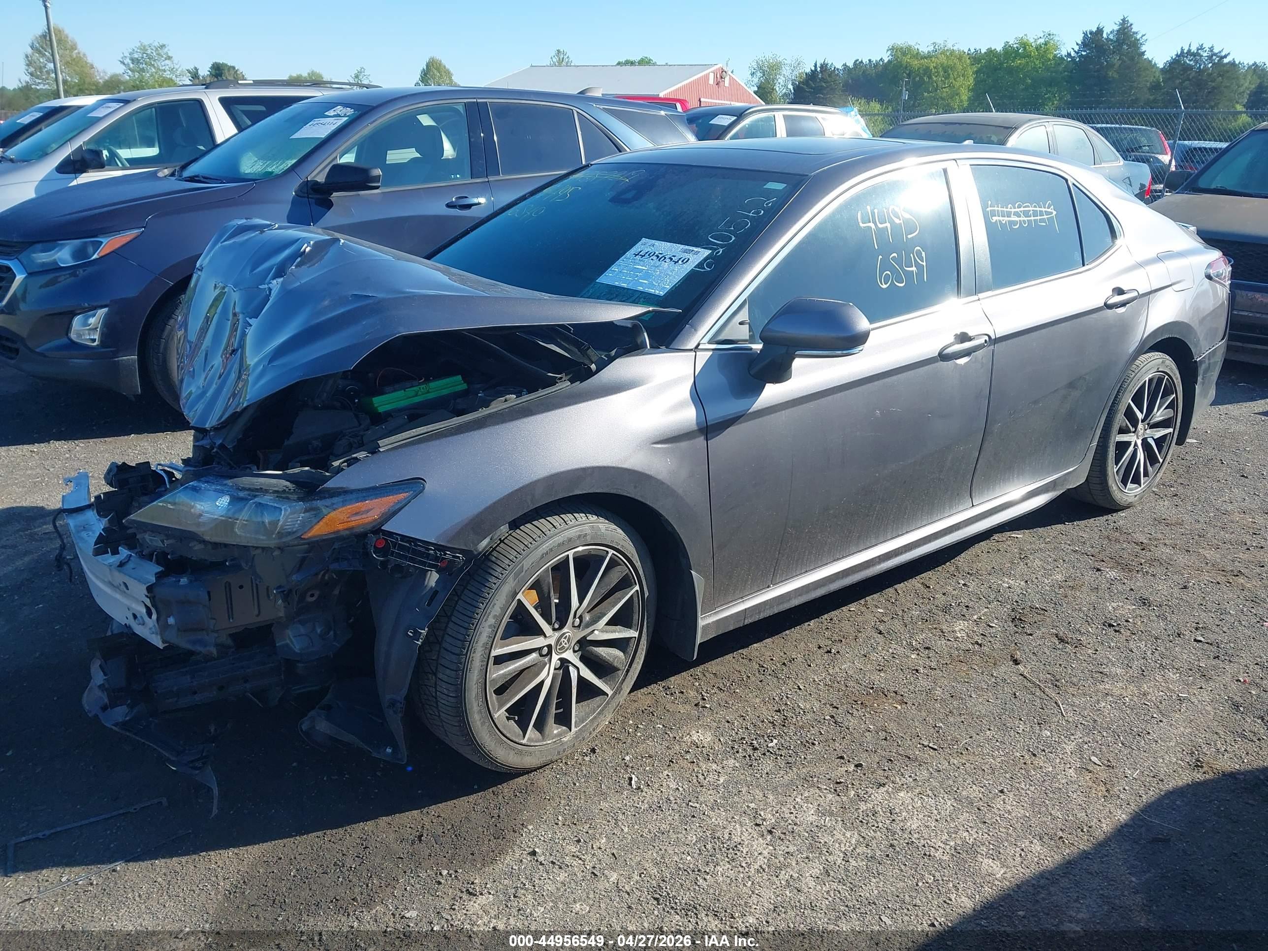 TOYOTA CAMRY image 2