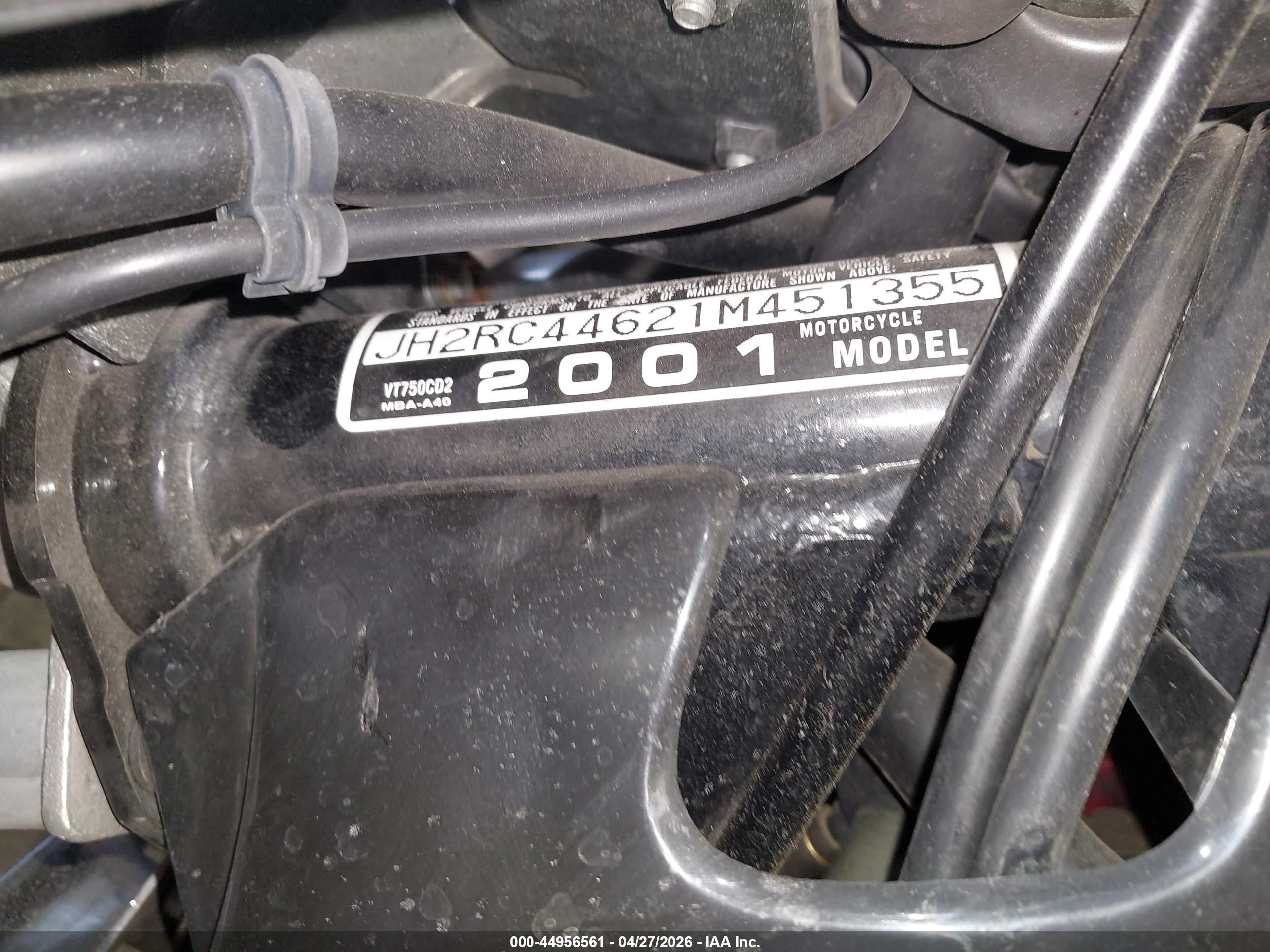 HONDA VT750 image 10