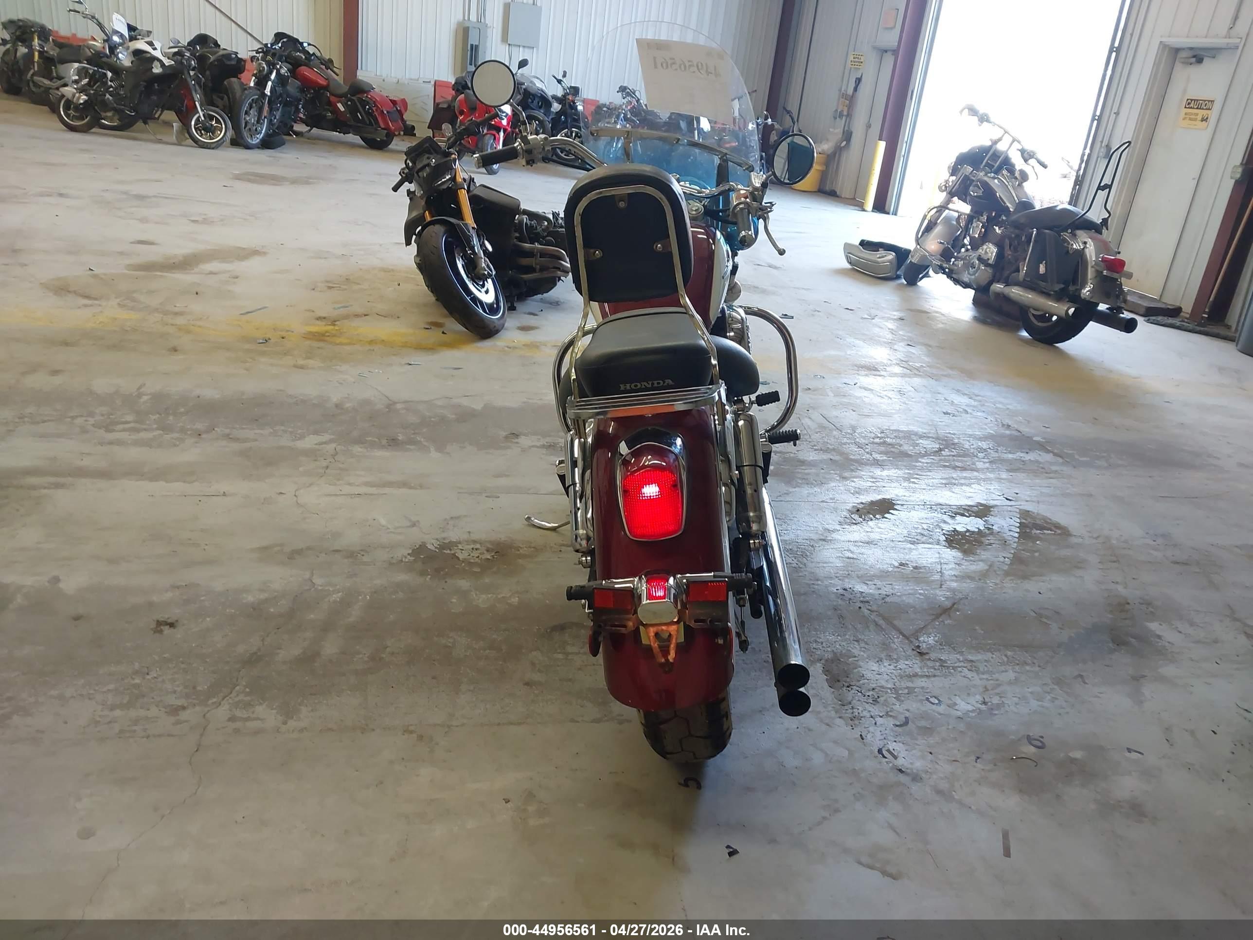 HONDA VT750 image 6