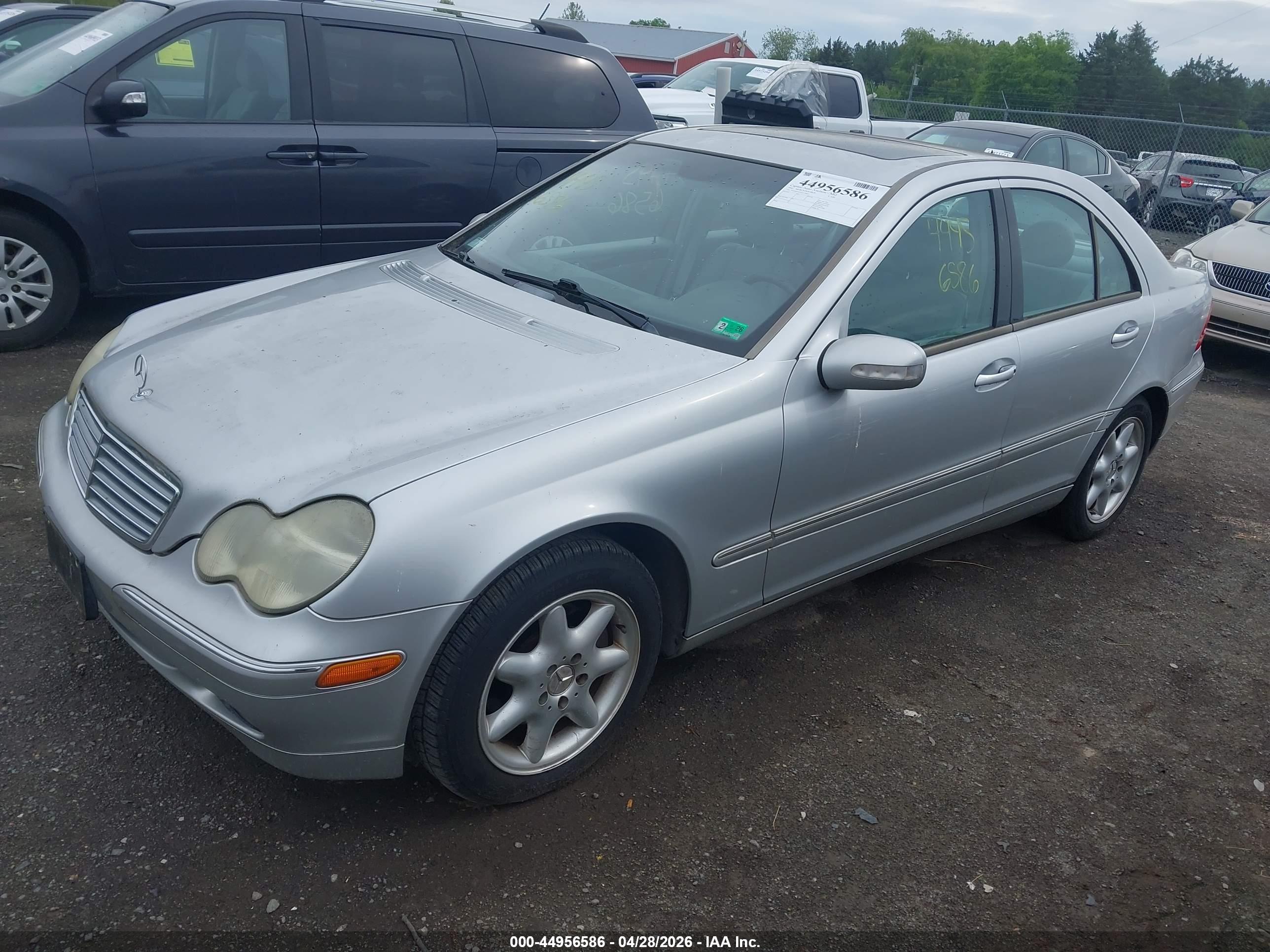 MERCEDES-BENZ C image 2