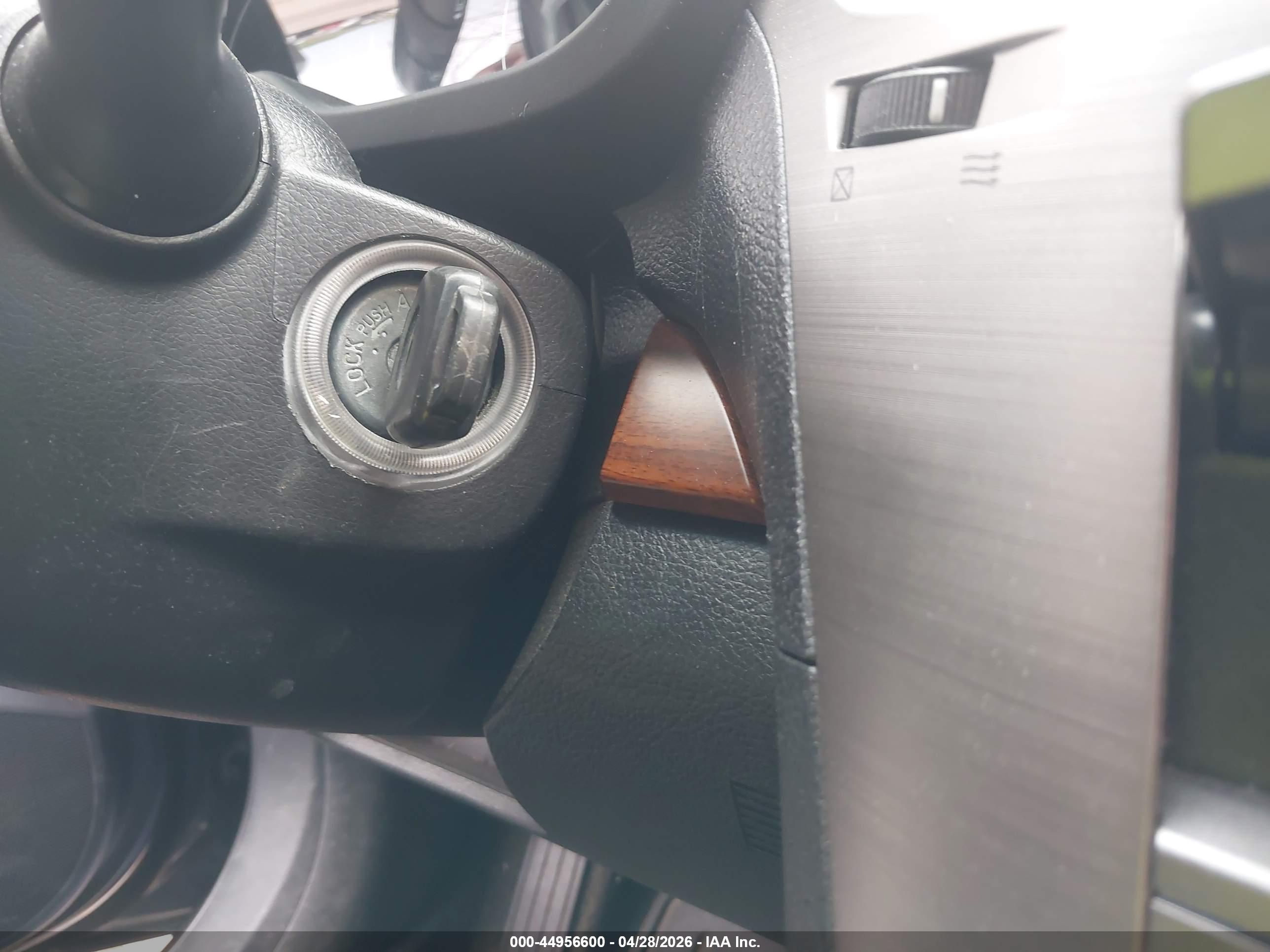 SUBARU OUTBACK image 11
