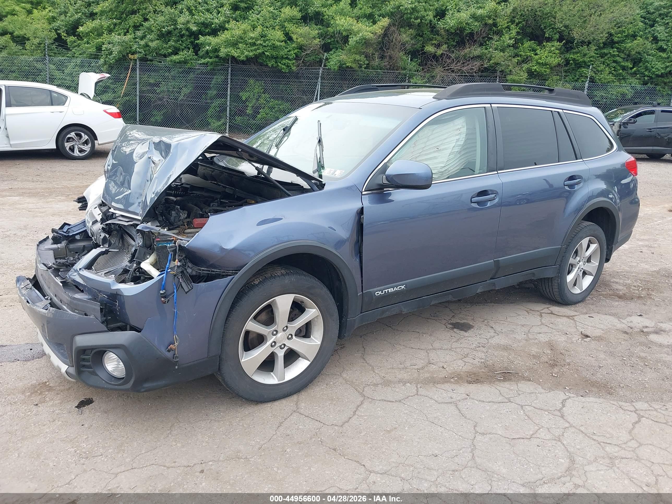 SUBARU OUTBACK image 2