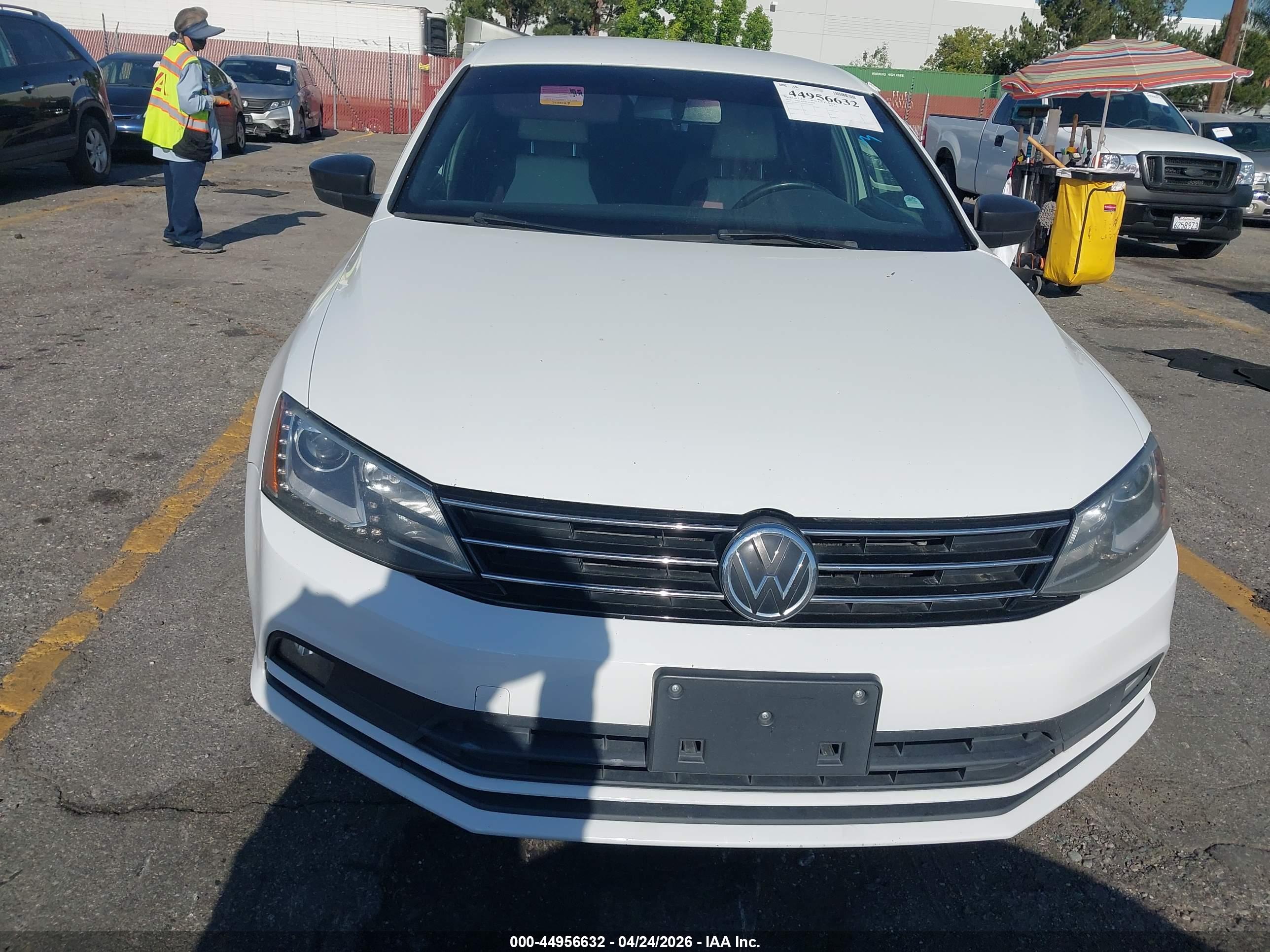 VOLKSWAGEN JETTA image 6