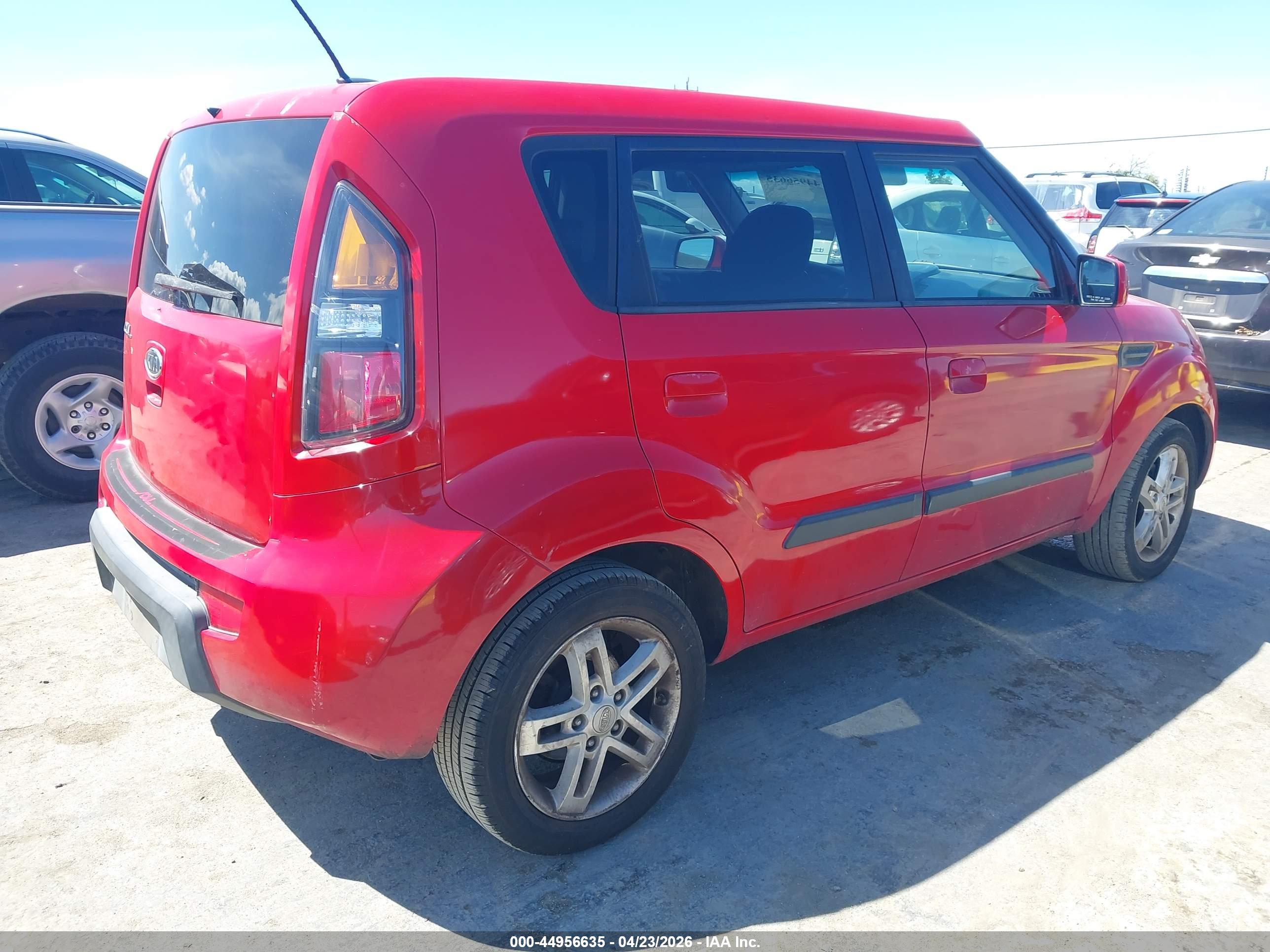 KIA SOUL image 4