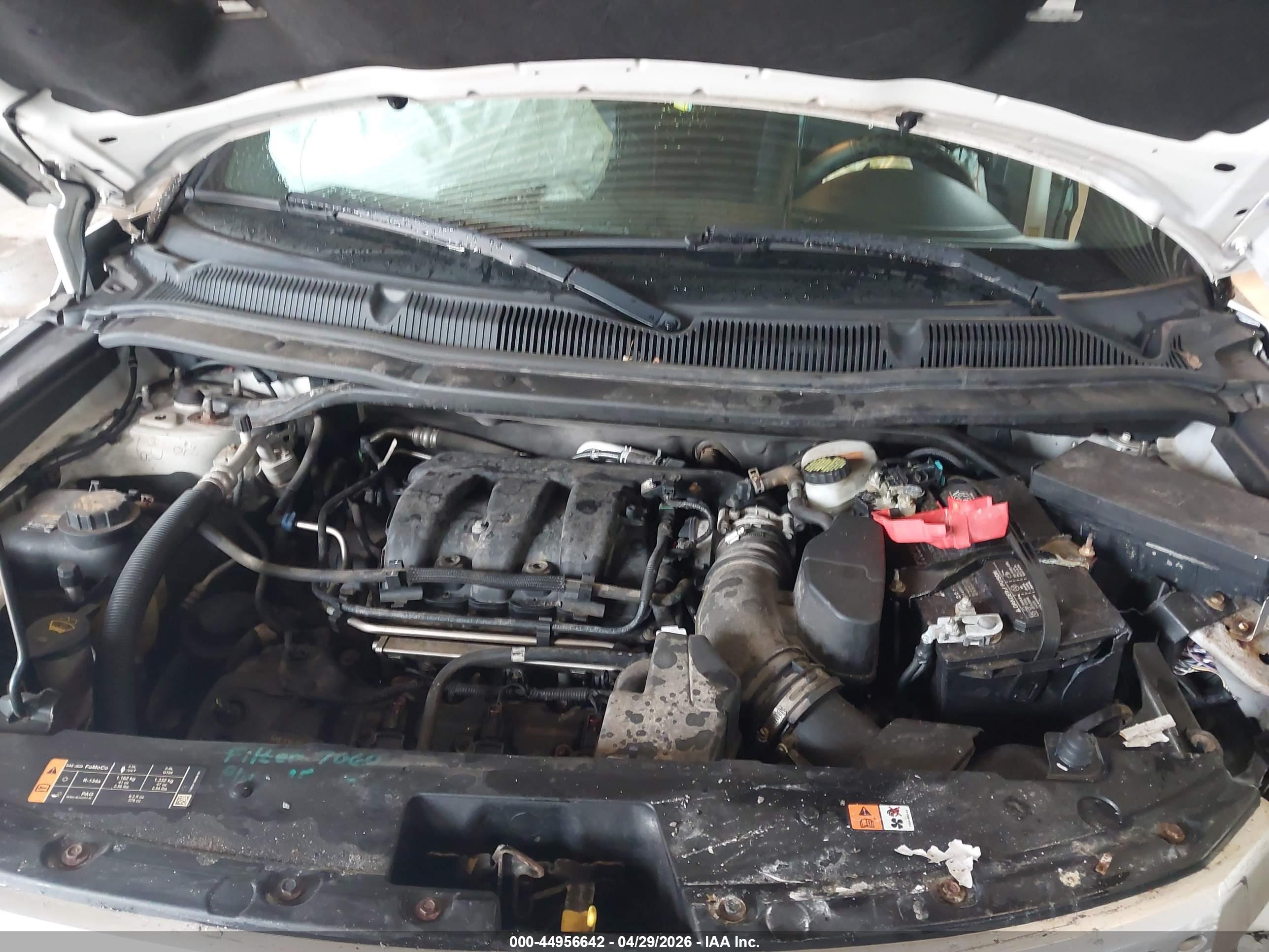 FORD EXPLORER image 10