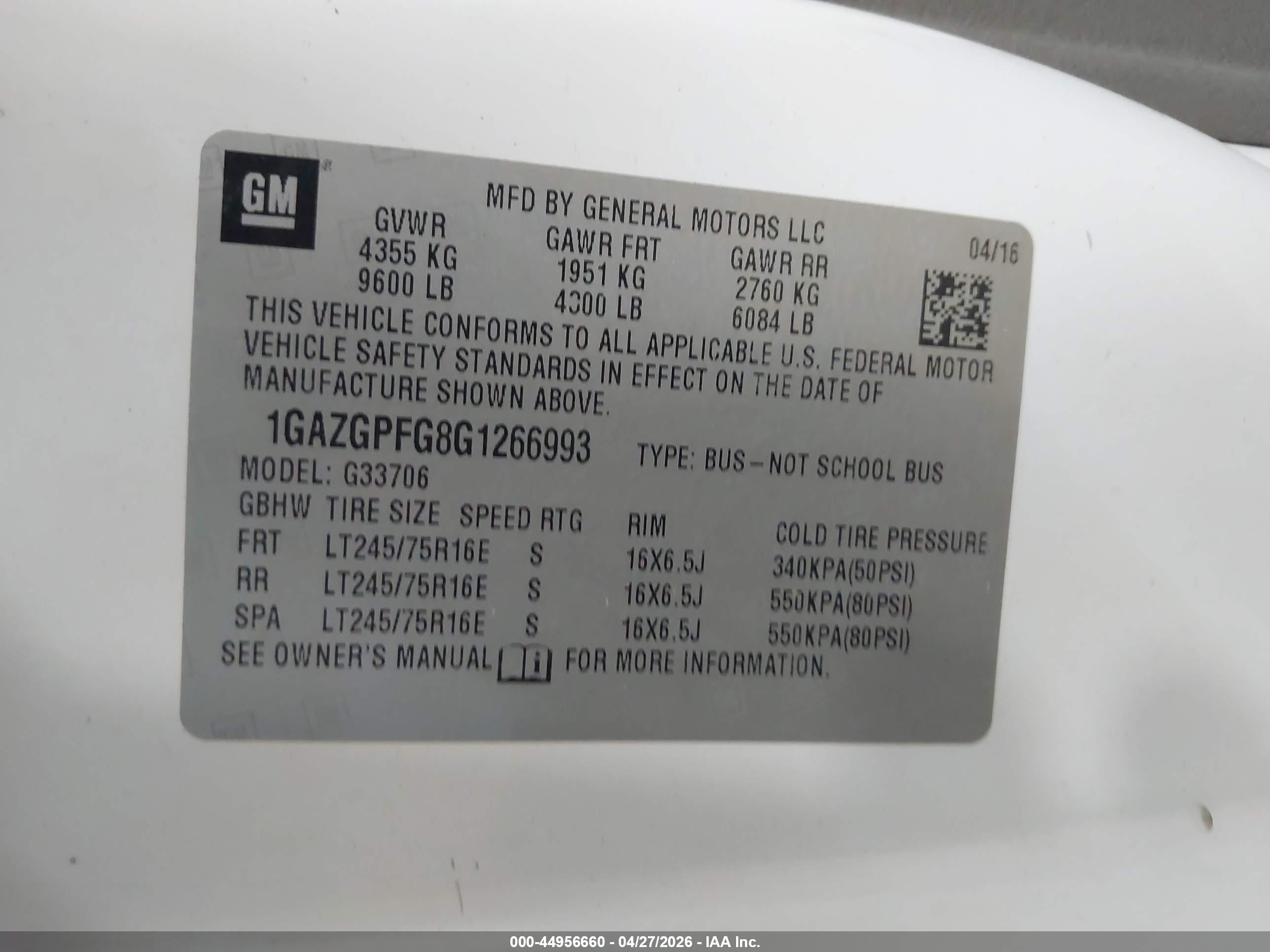 CHEVROLET EXPRESS image 9