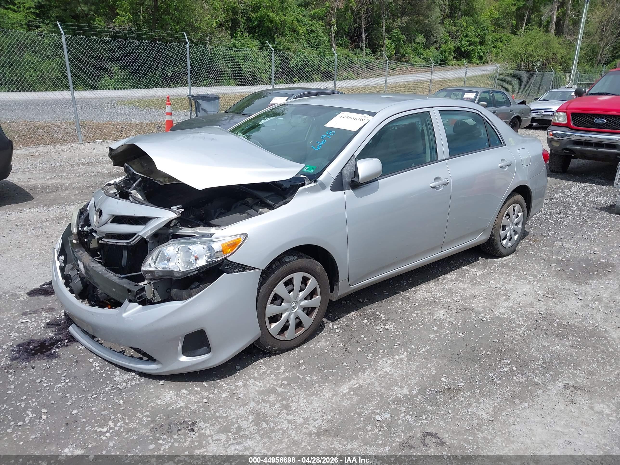 TOYOTA COROLLA image 2