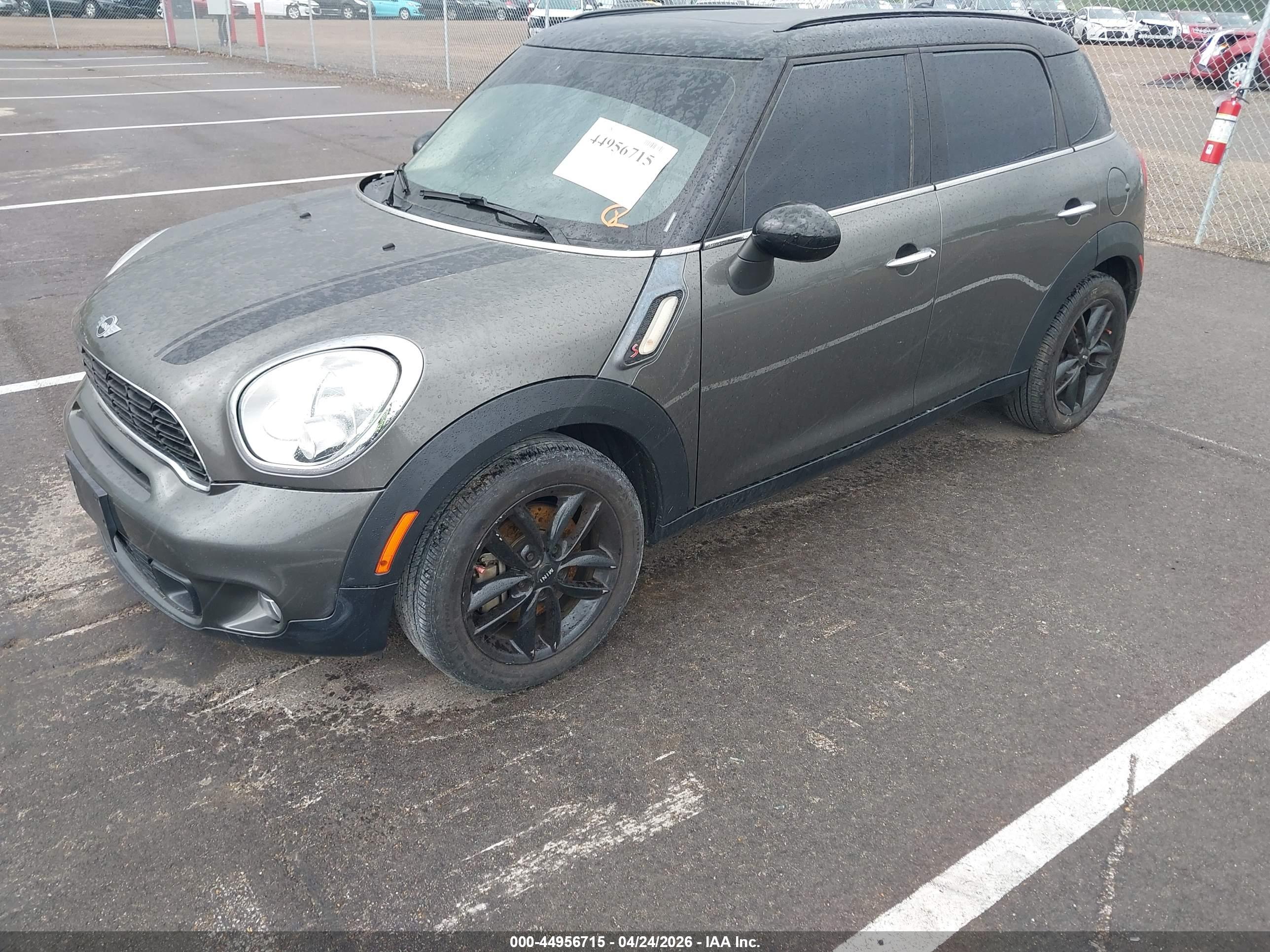 MINI COUNTRYMAN image 2