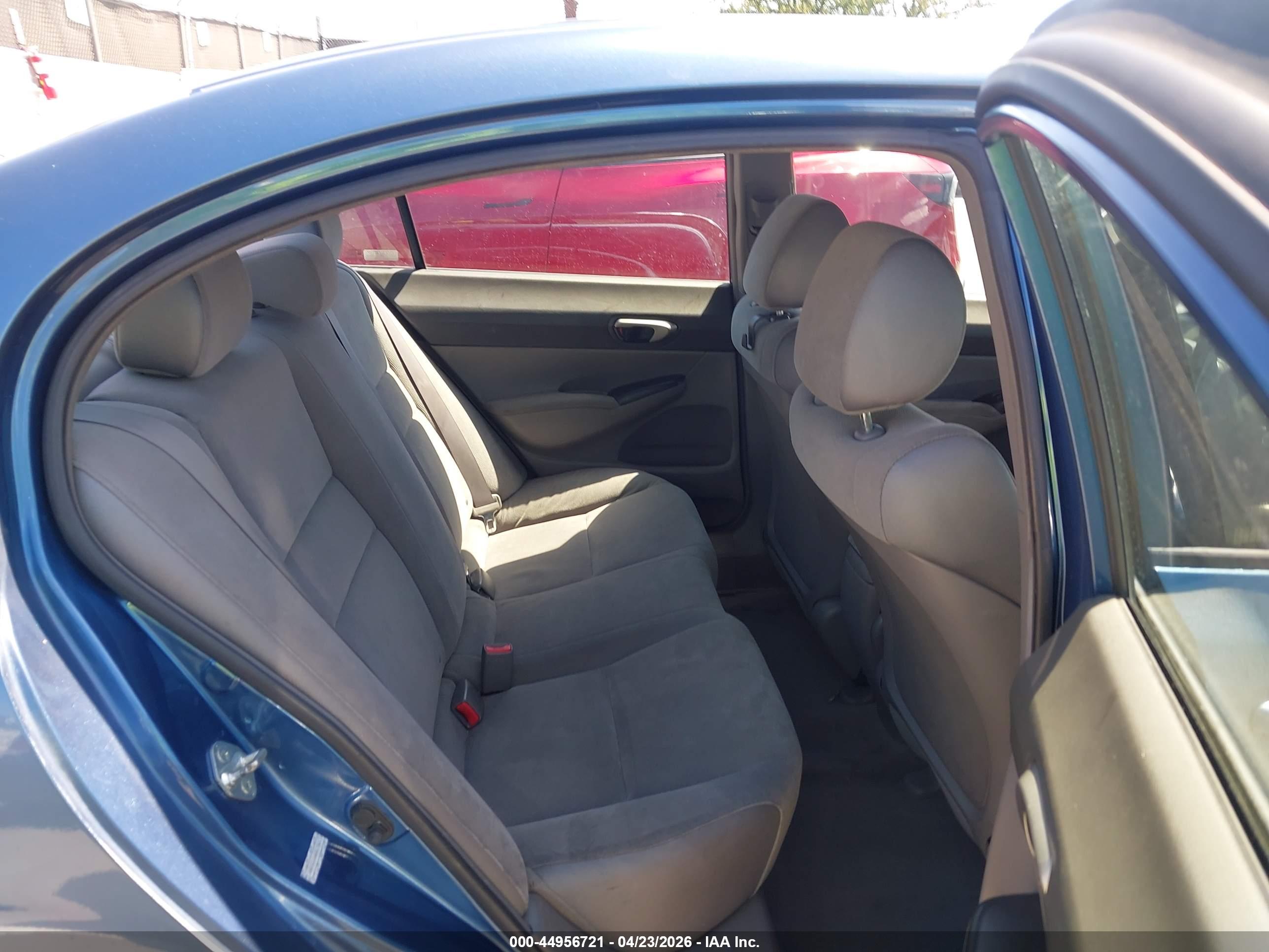 HONDA CIVIC image 8