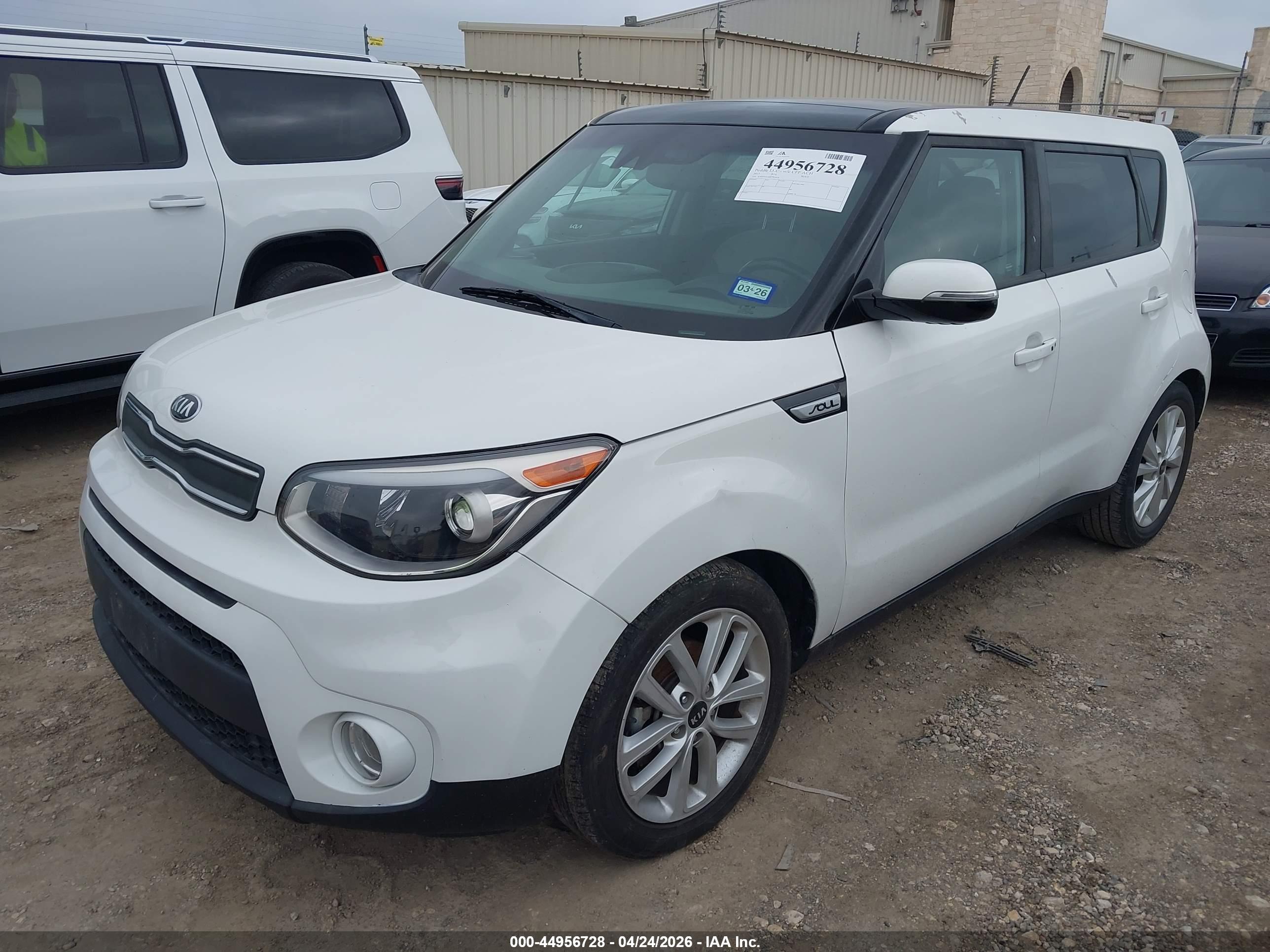 KIA SOUL image 2