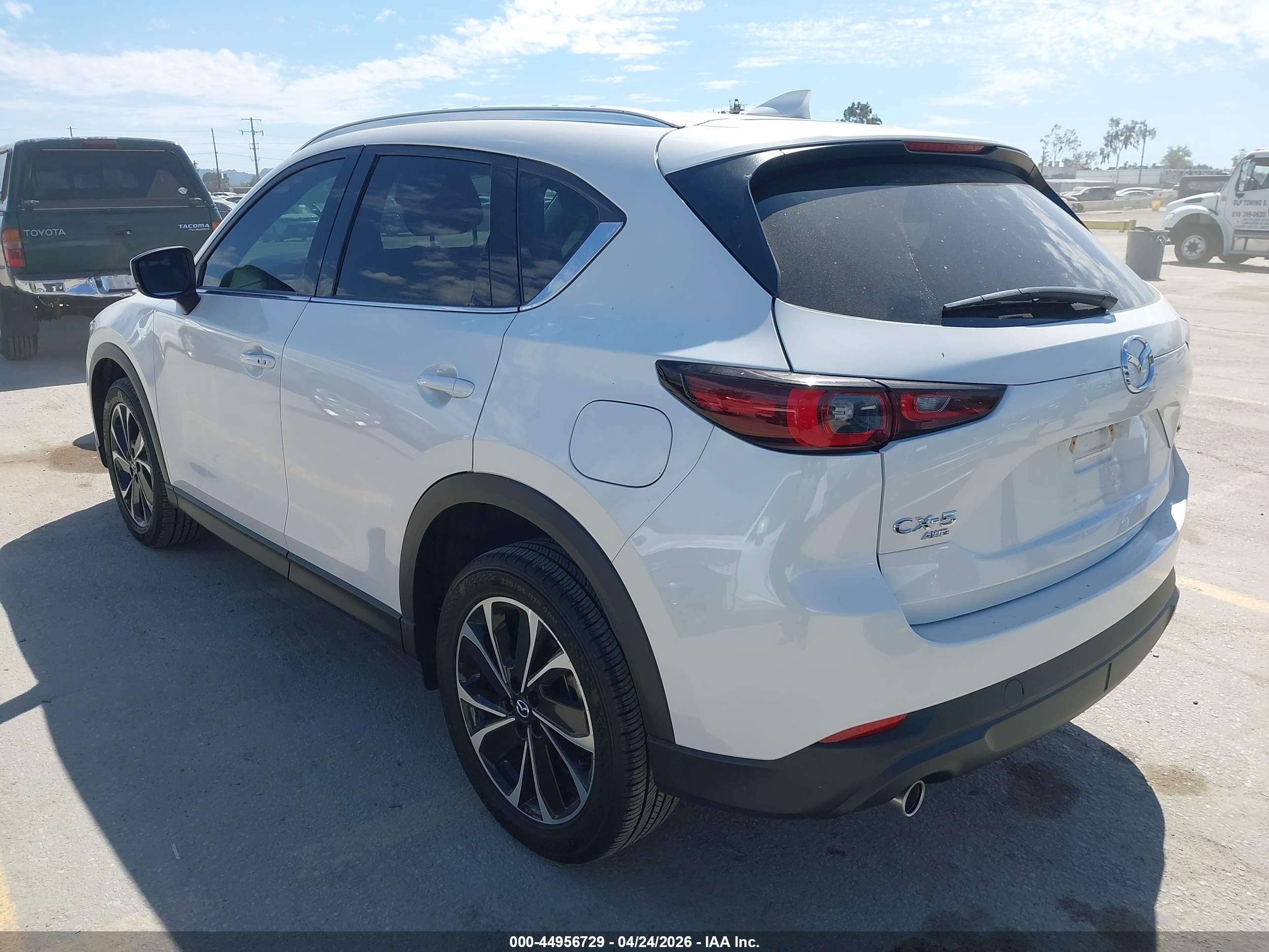 MAZDA CX-5 image 3