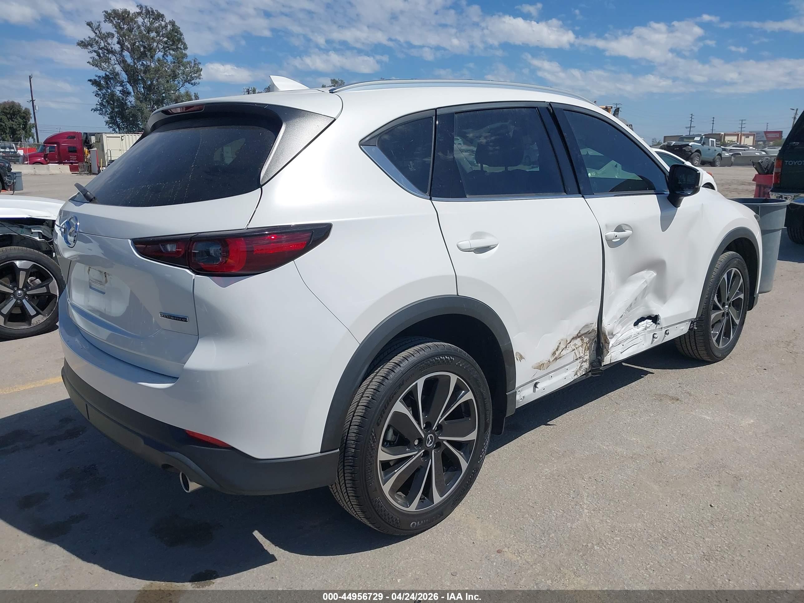 MAZDA CX-5 image 4