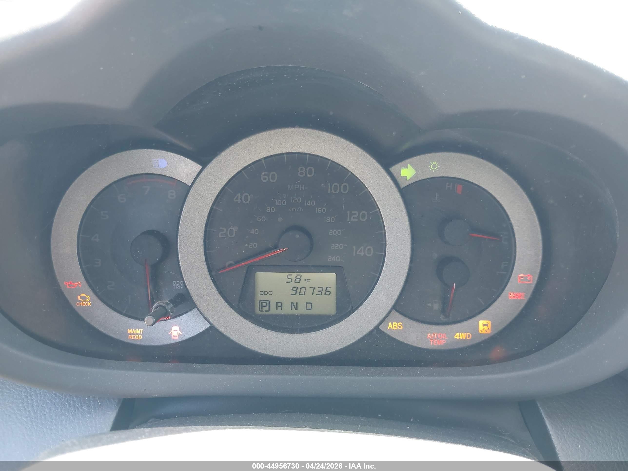 TOYOTA RAV4 image 7