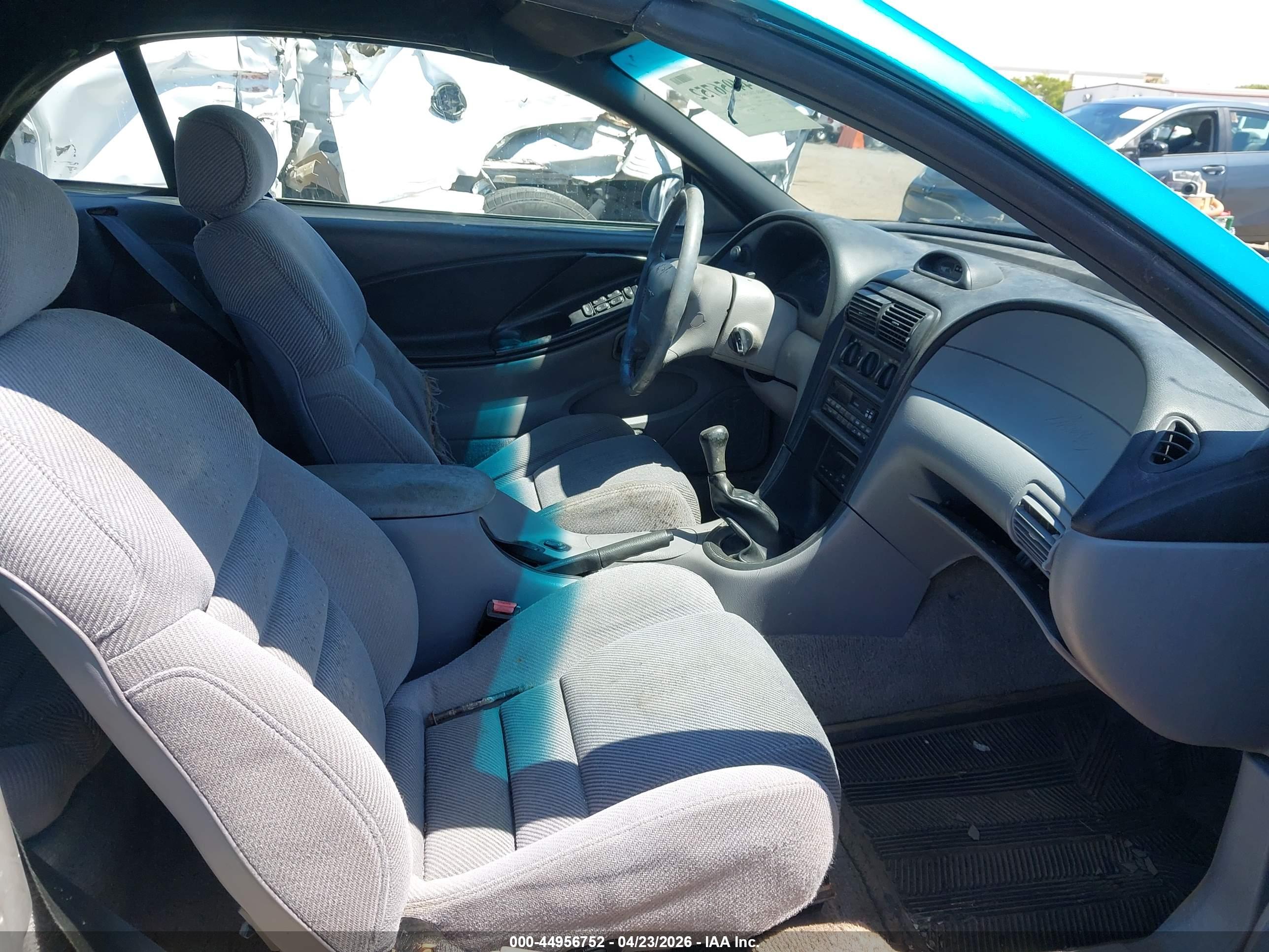 FORD MUSTANG image 5