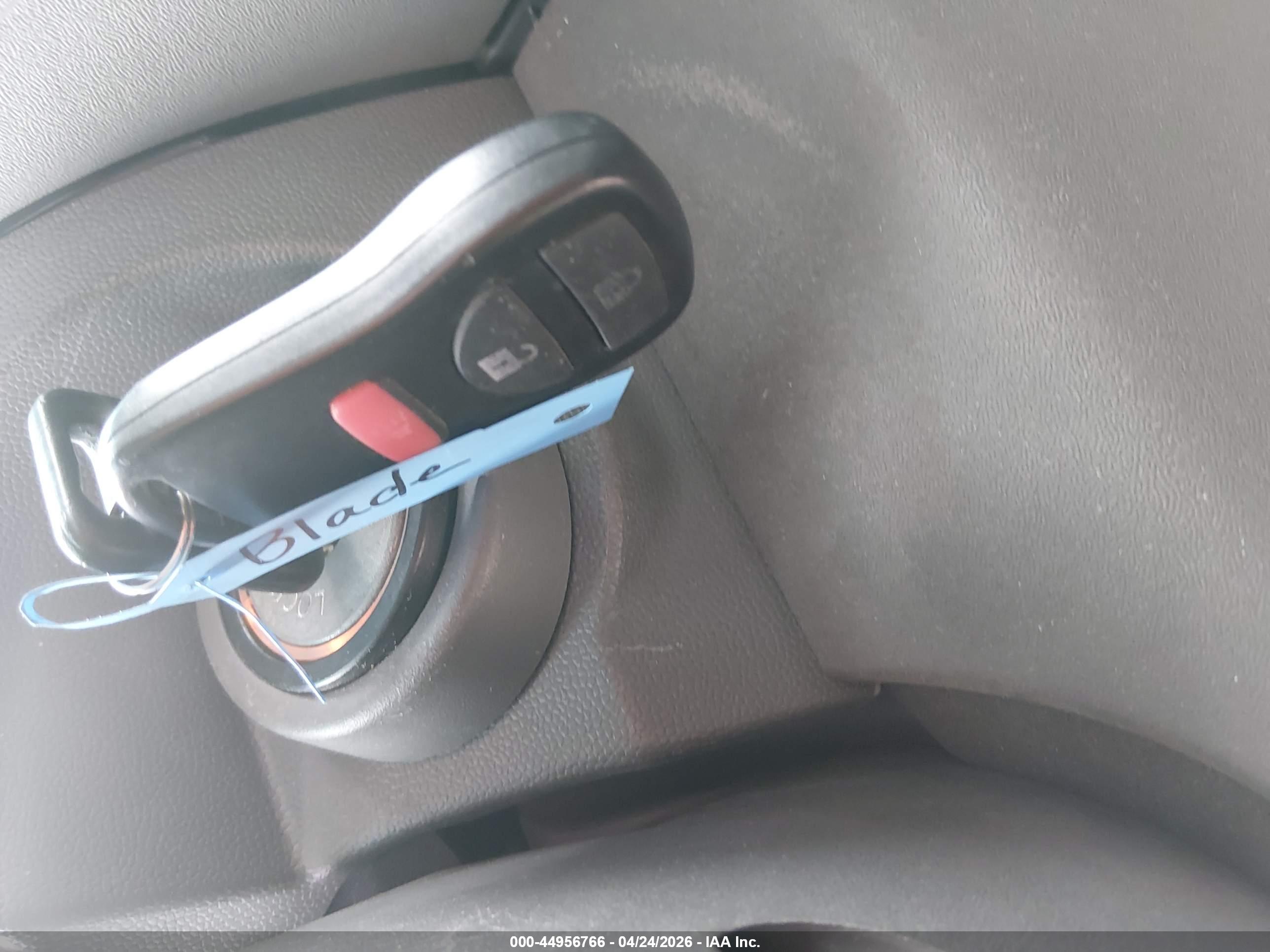 NISSAN FRONTIER image 11
