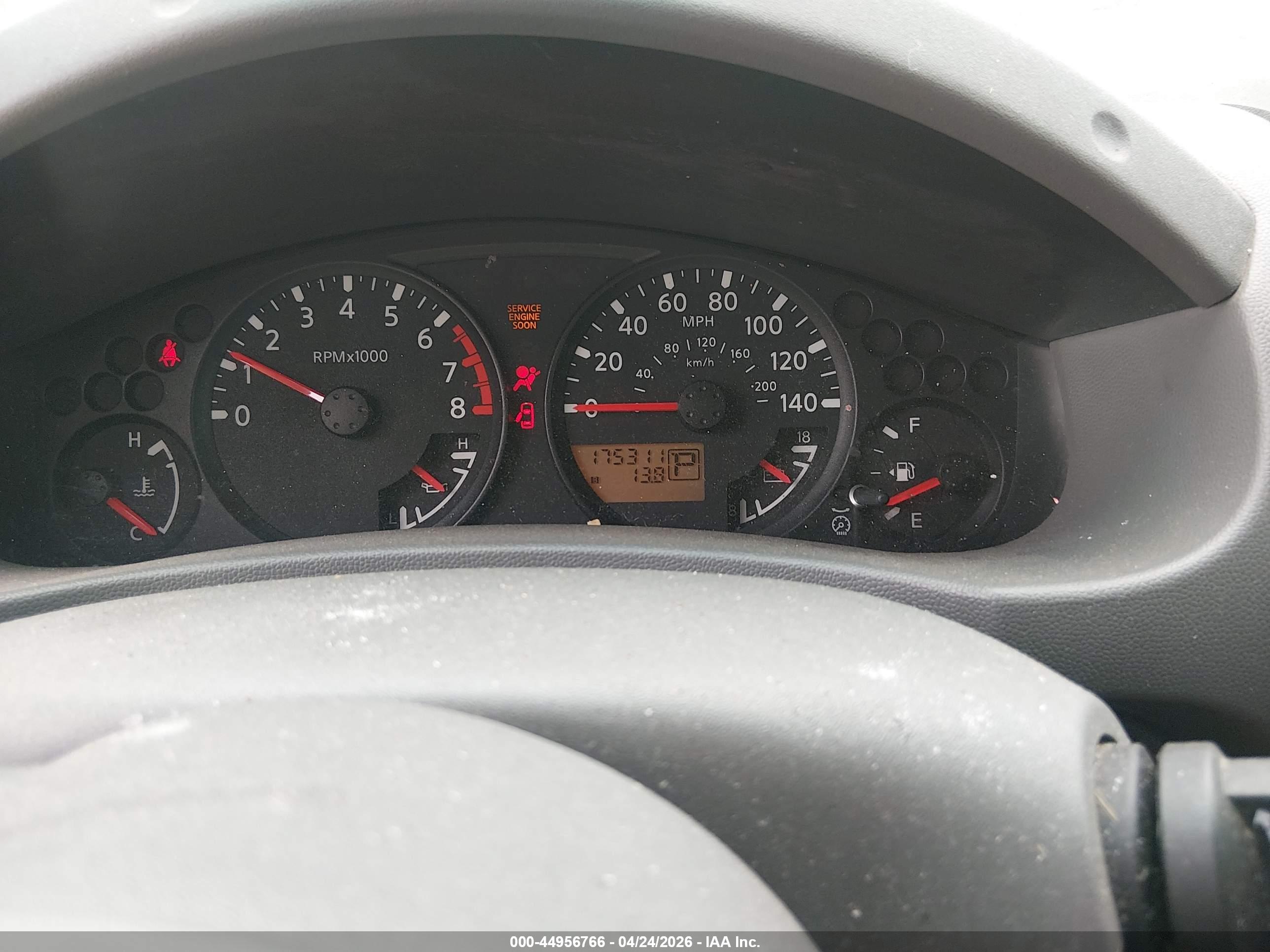 NISSAN FRONTIER image 7
