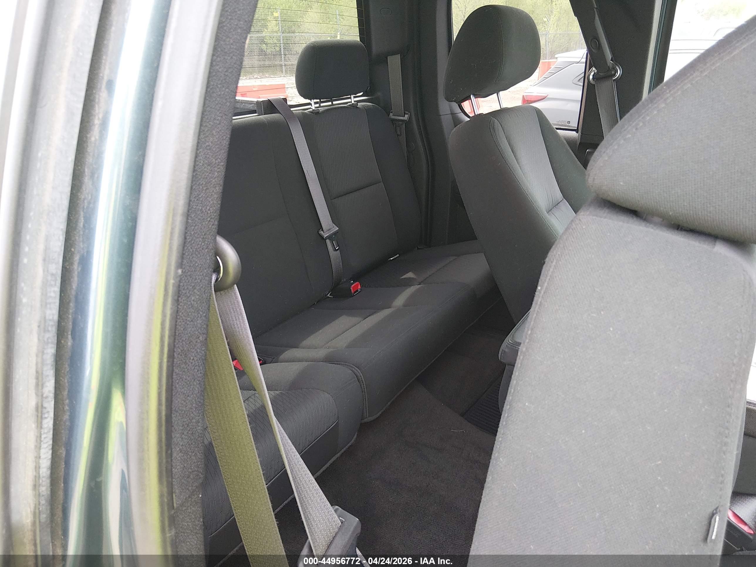 CHEVROLET SILVERADO image 8