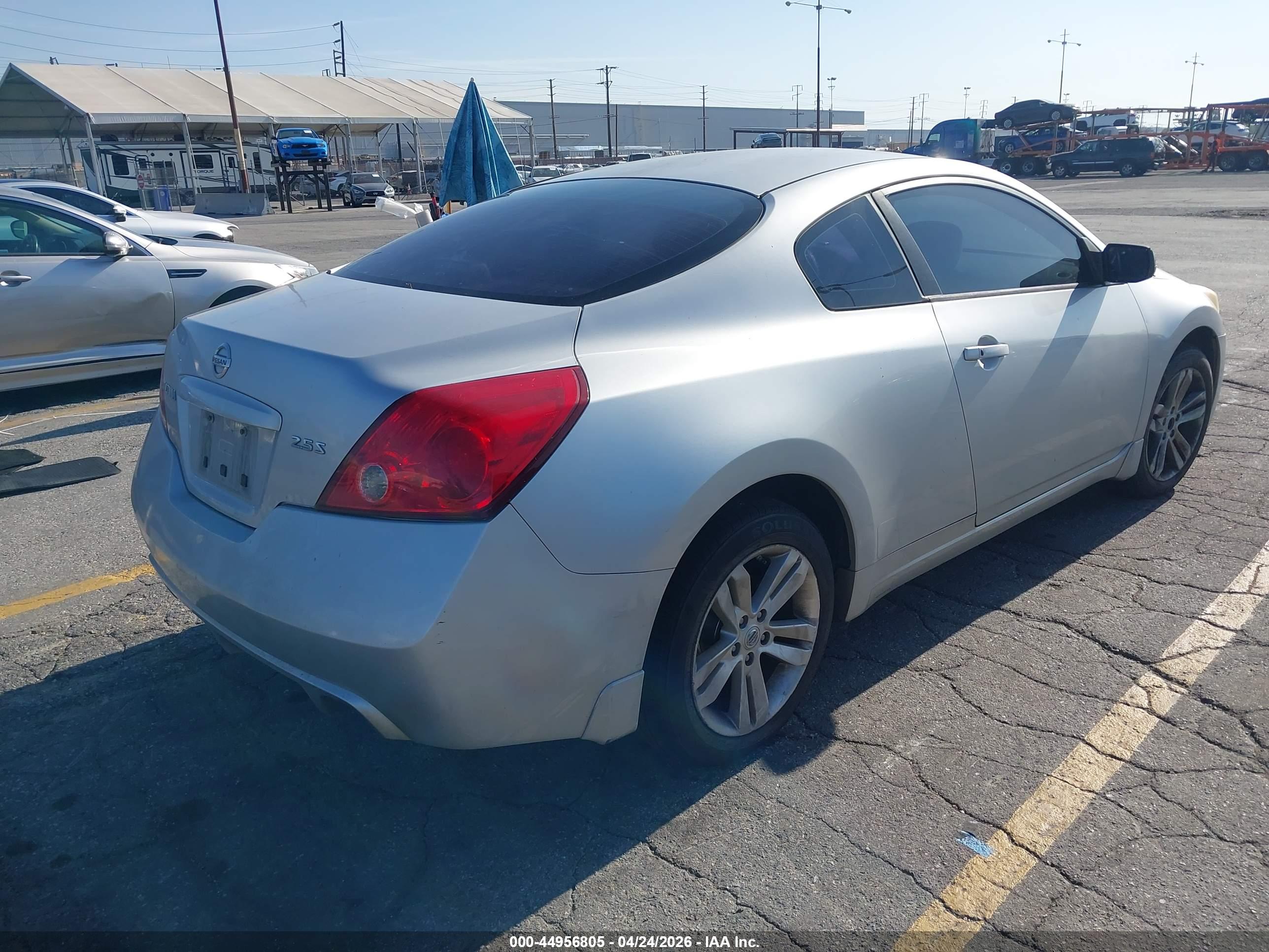 NISSAN ALTIMA image 4