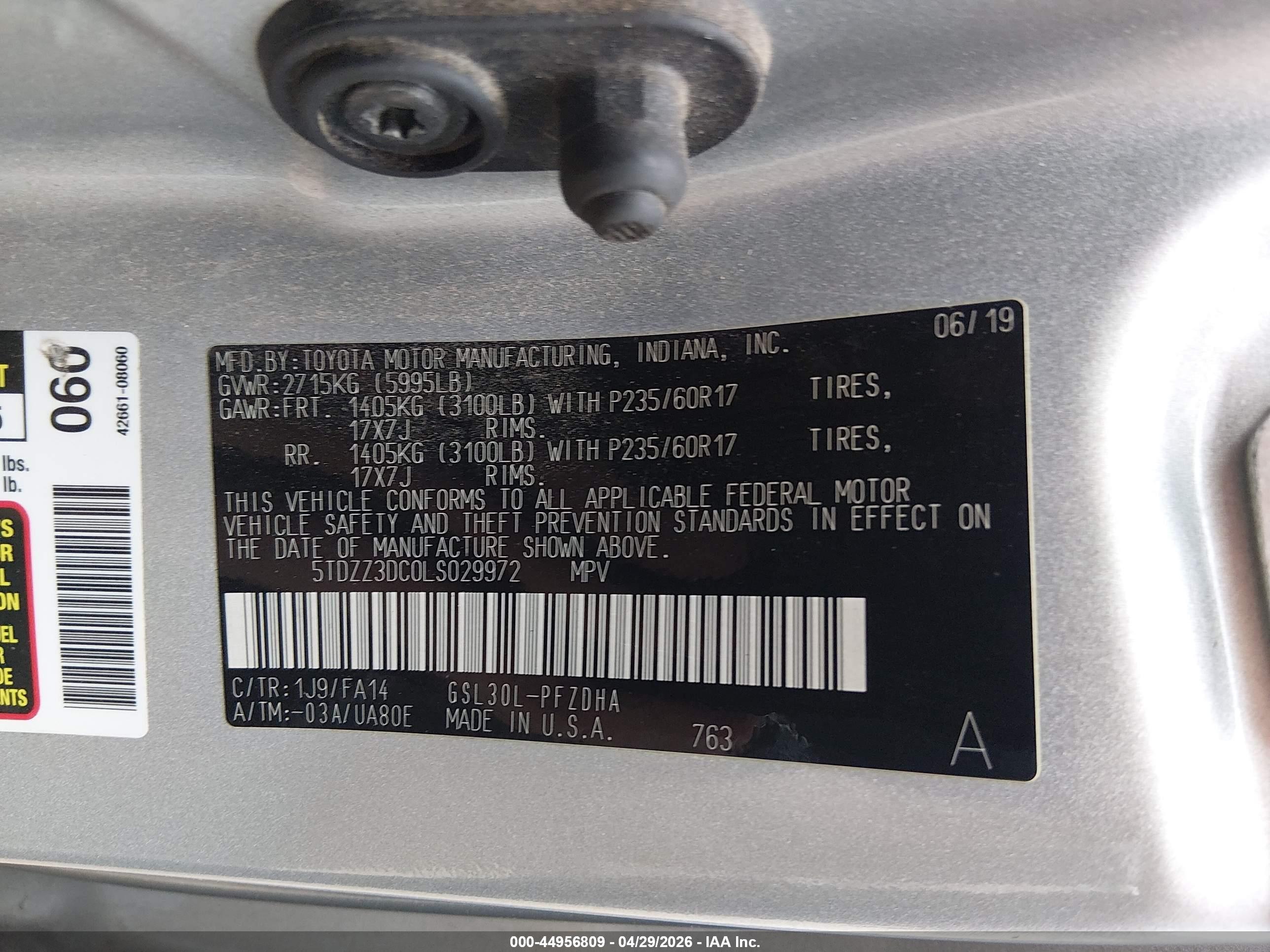 TOYOTA SIENNA image 9