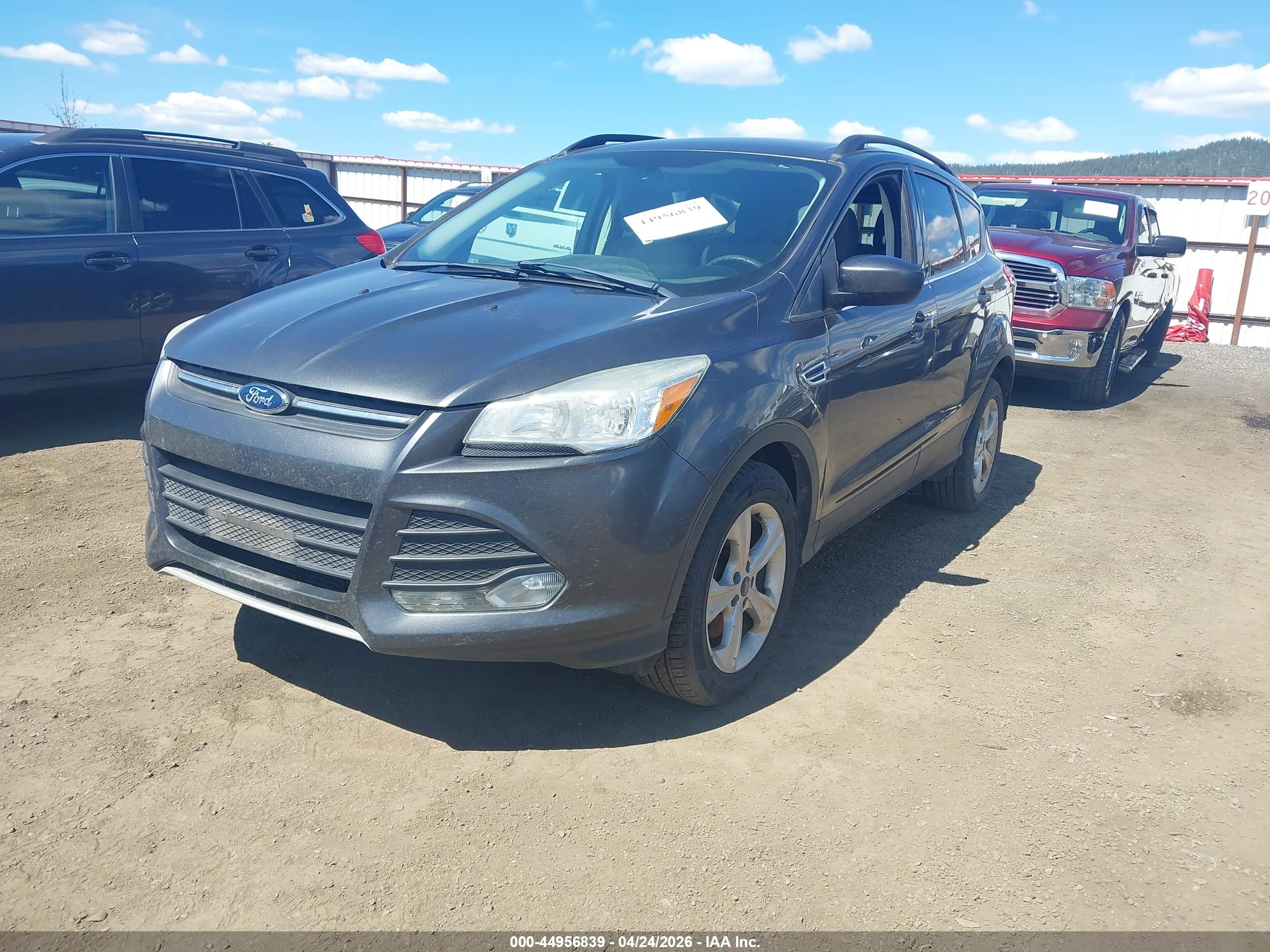 FORD ESCAPE image 2