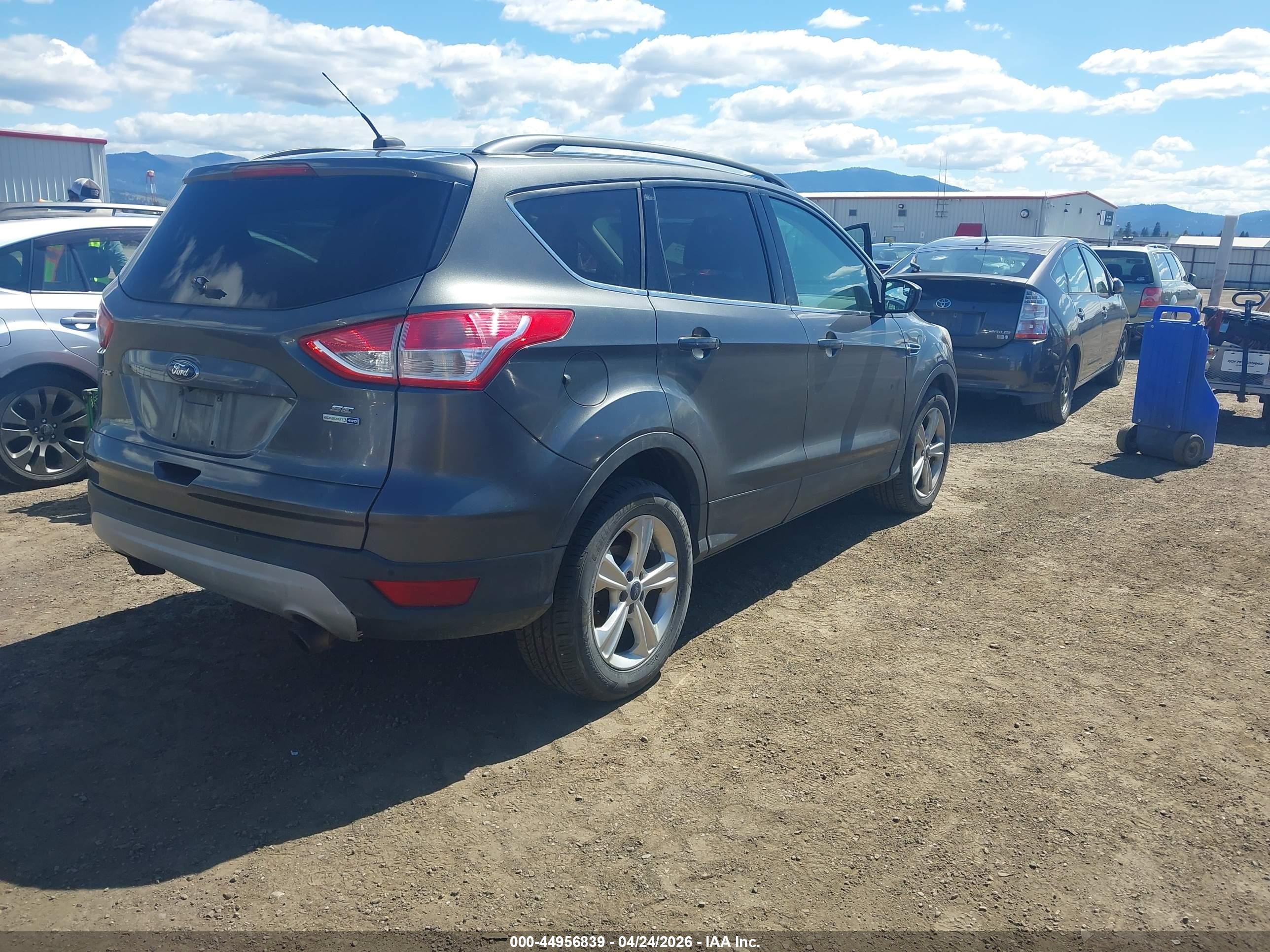 FORD ESCAPE image 4