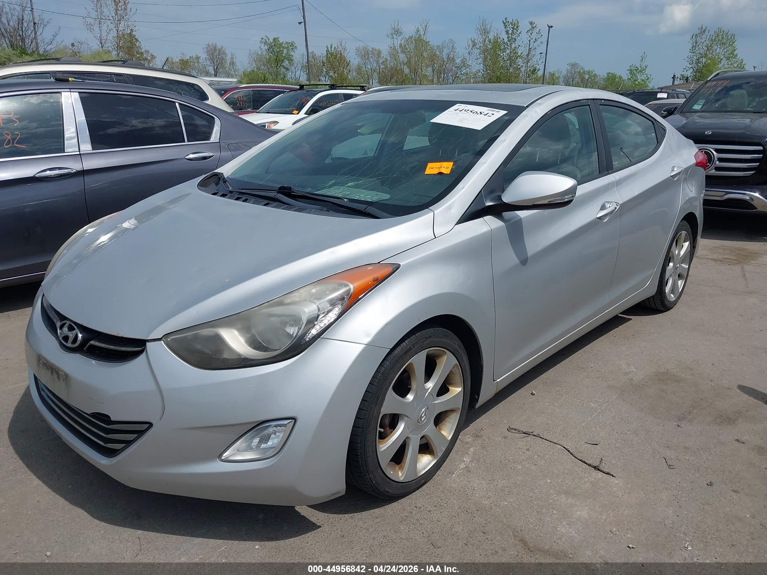 HYUNDAI ELANTRA image 2
