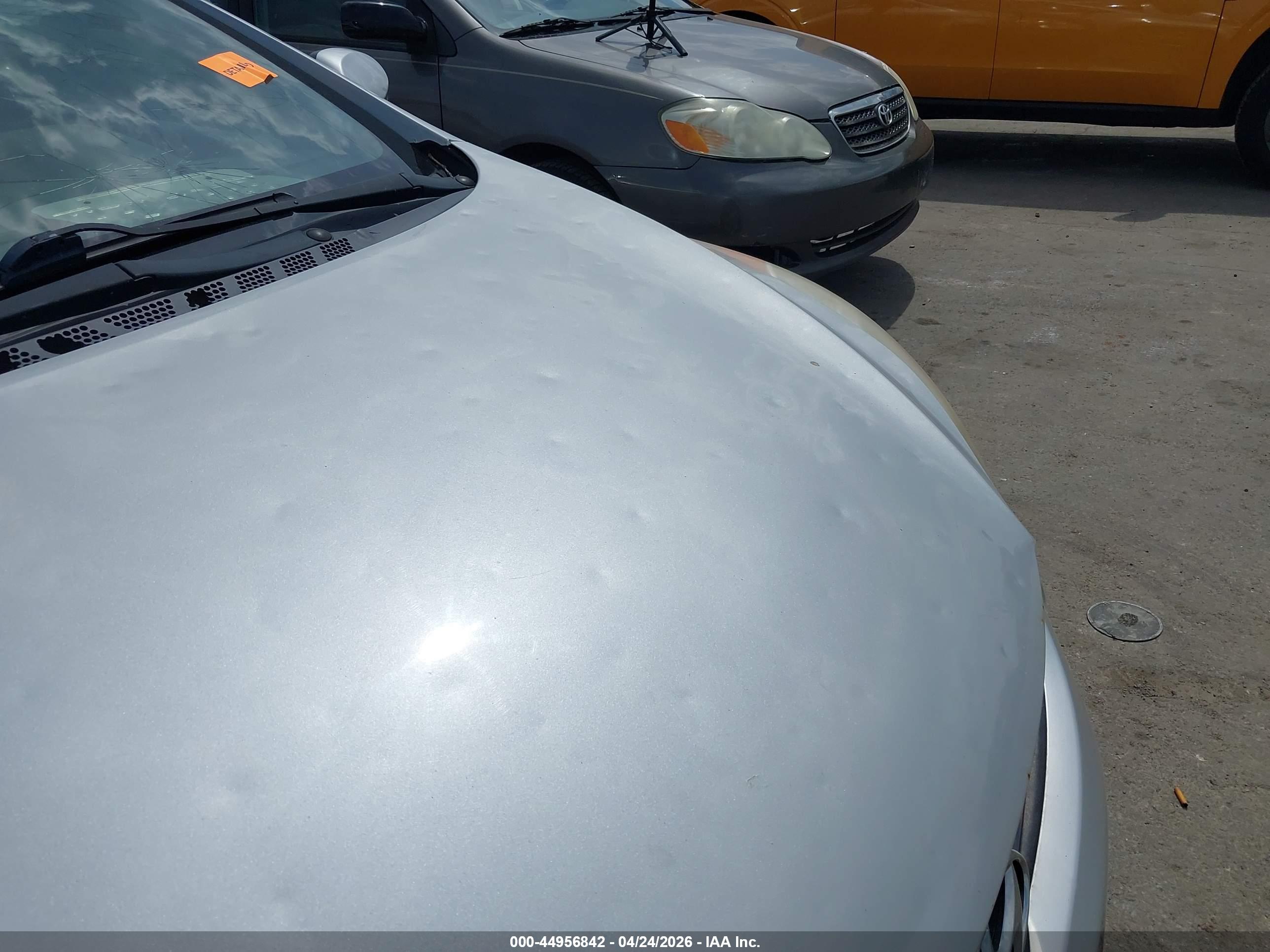 HYUNDAI ELANTRA image 6