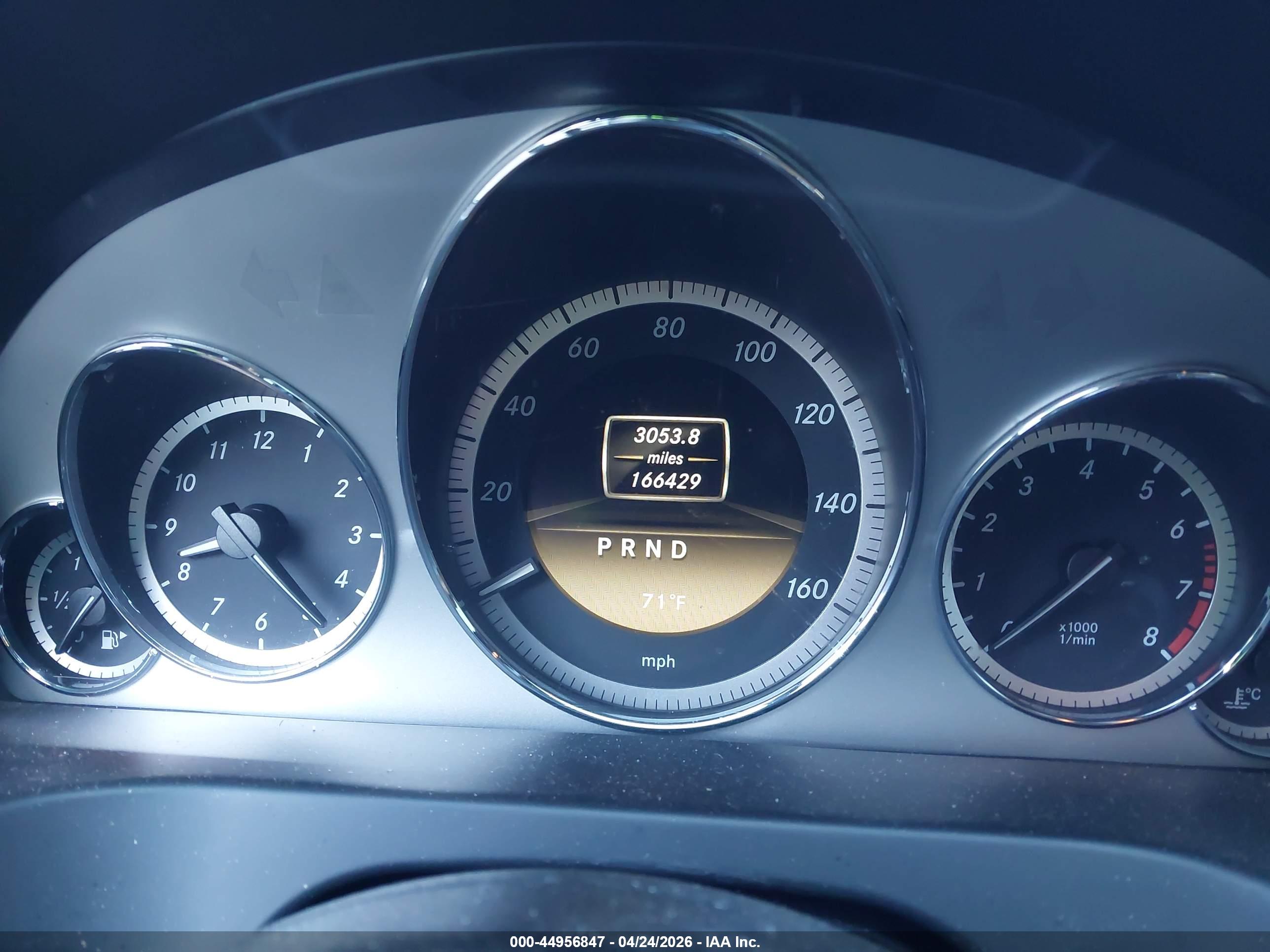MERCEDES-BENZ E image 7