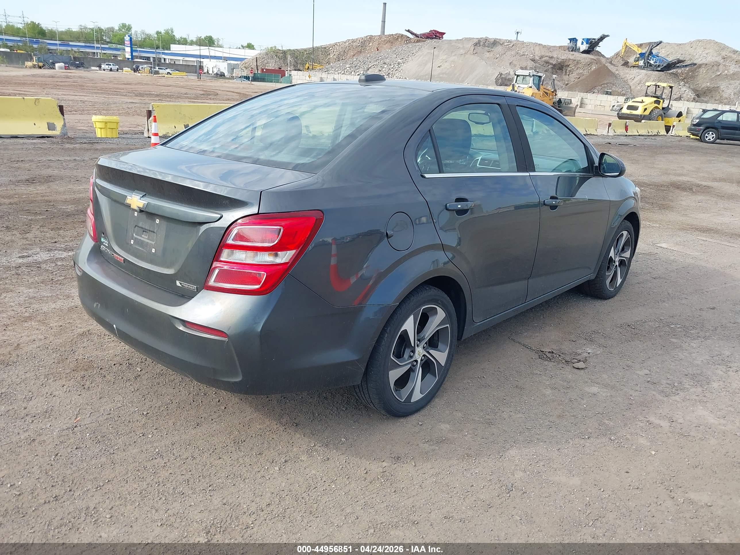 CHEVROLET SONIC image 4