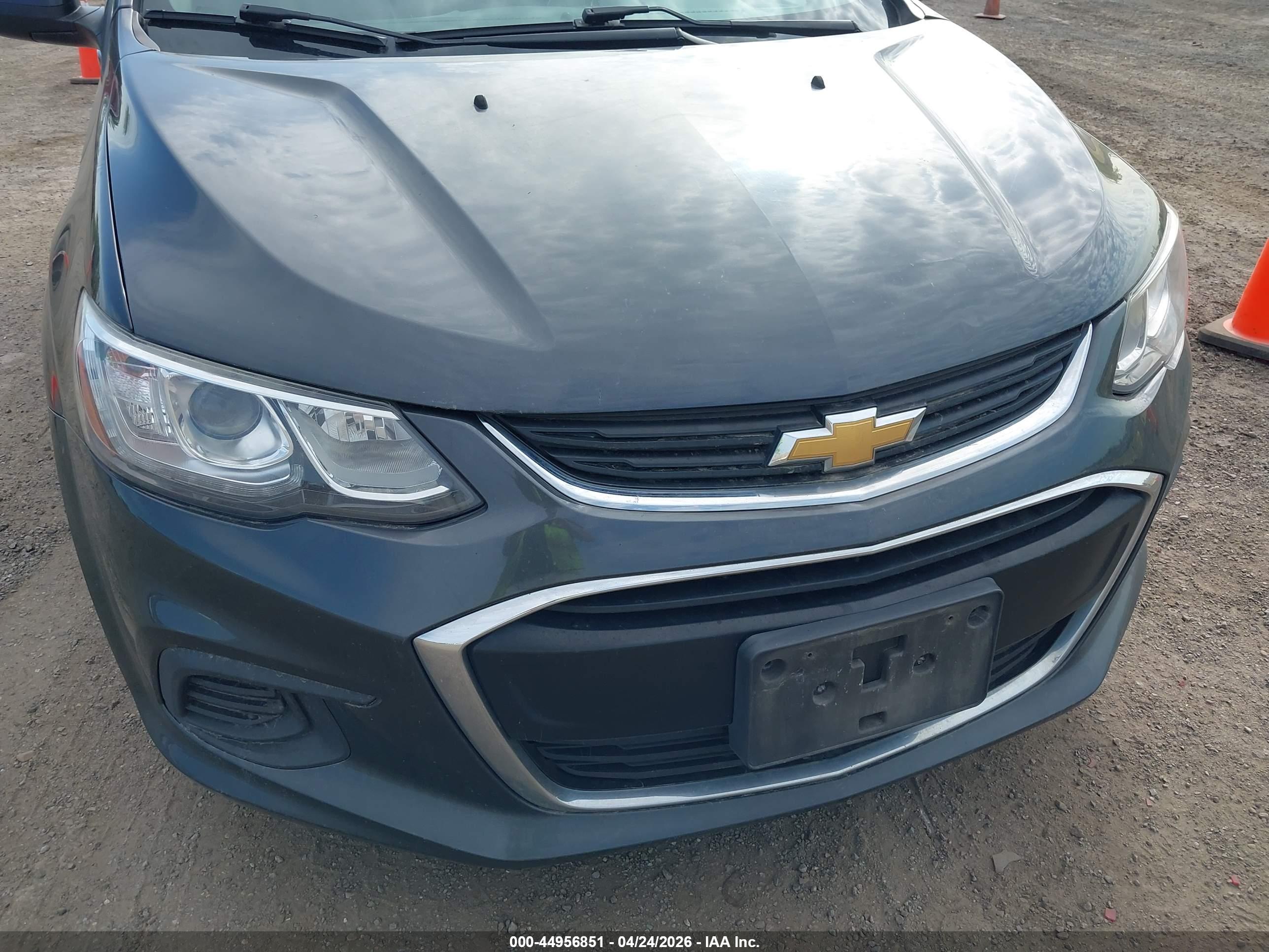 CHEVROLET SONIC image 6