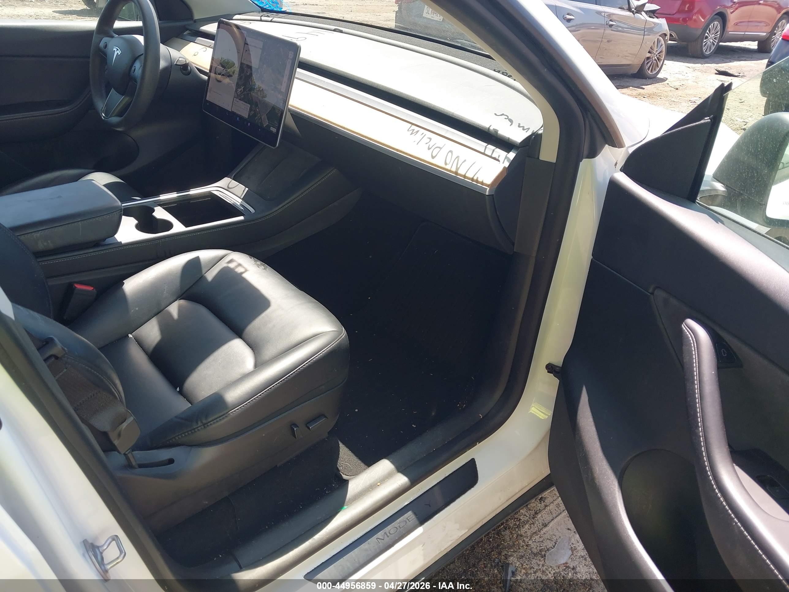 TESLA MODEL image 5