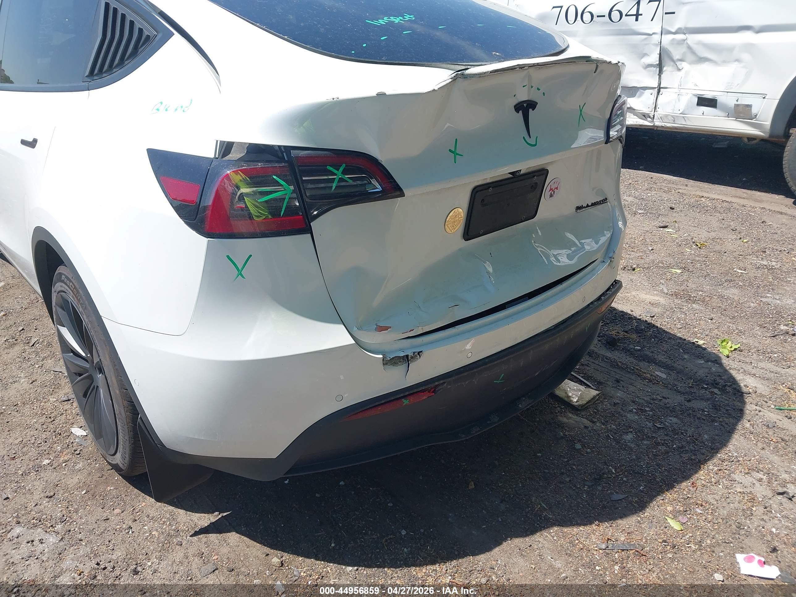 TESLA MODEL image 6