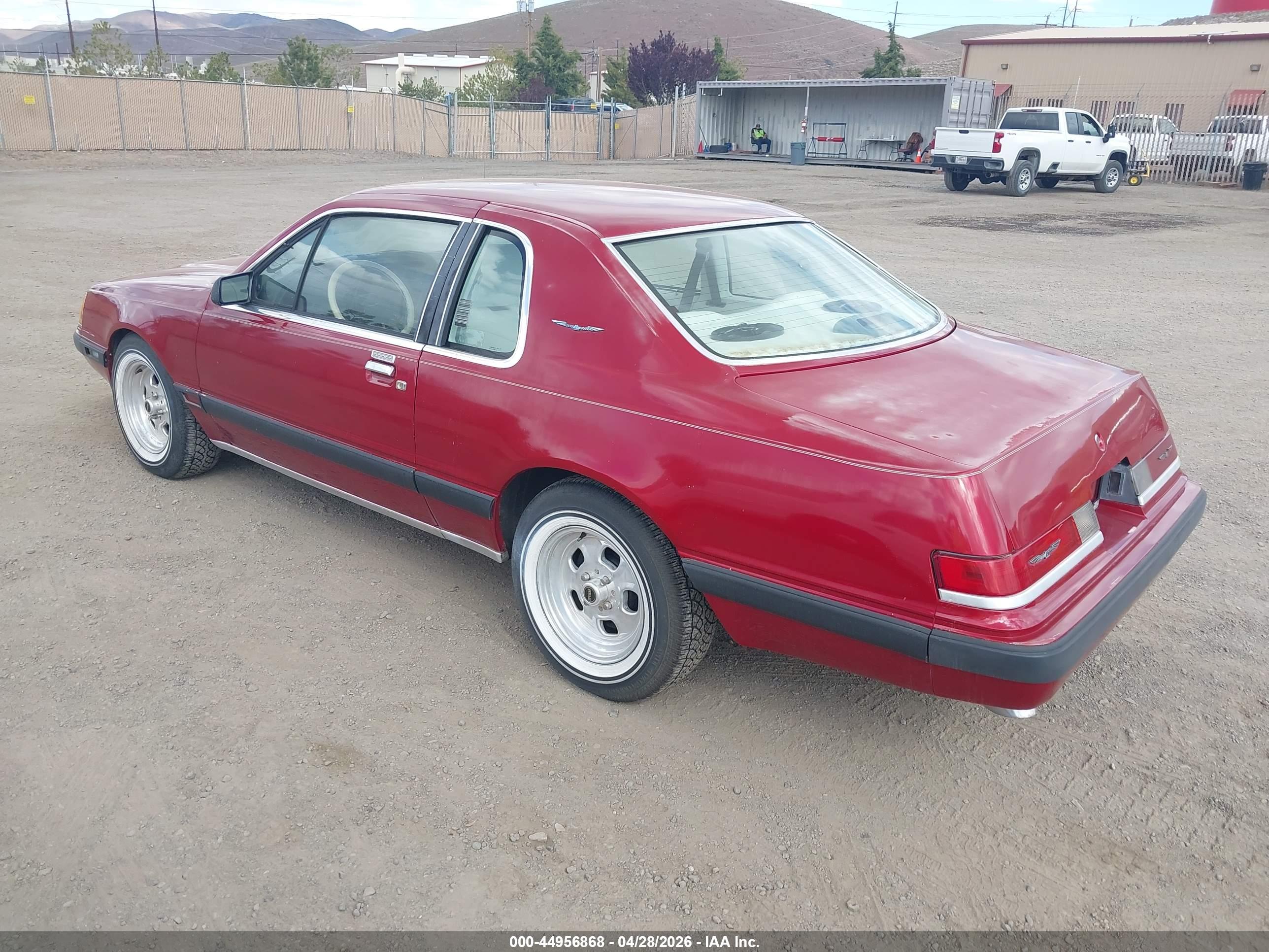 FORD THUNDERBIRD image 3