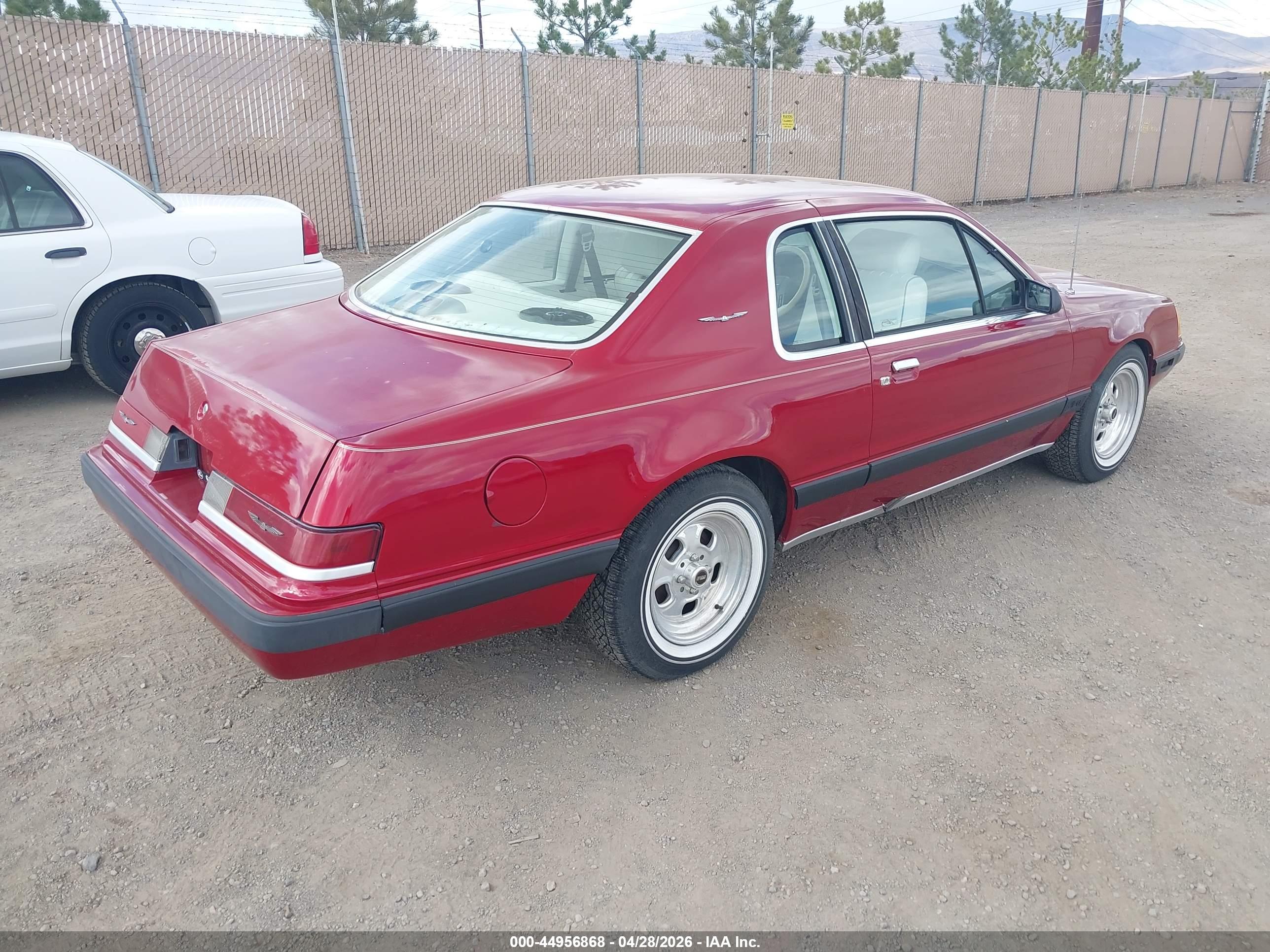 FORD THUNDERBIRD image 4