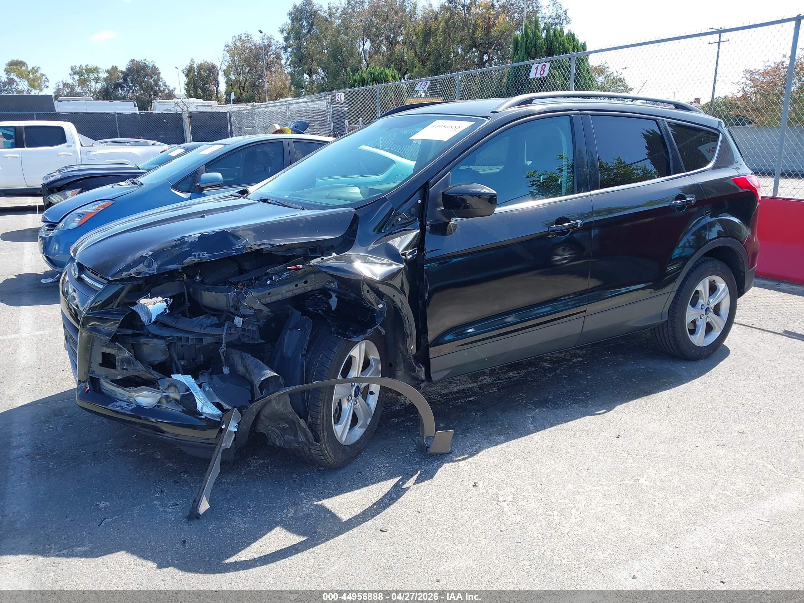 FORD ESCAPE image 2