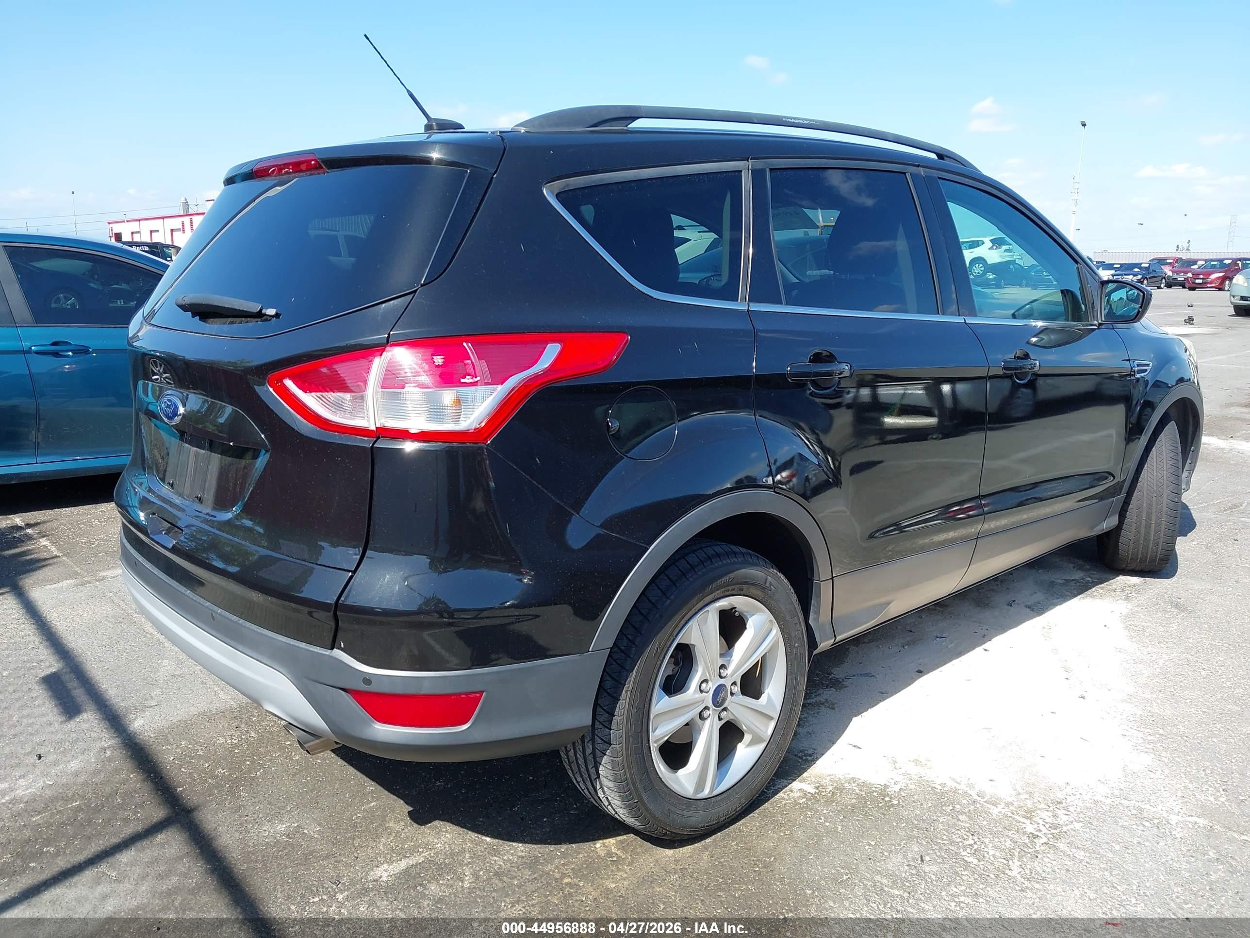 FORD ESCAPE image 4