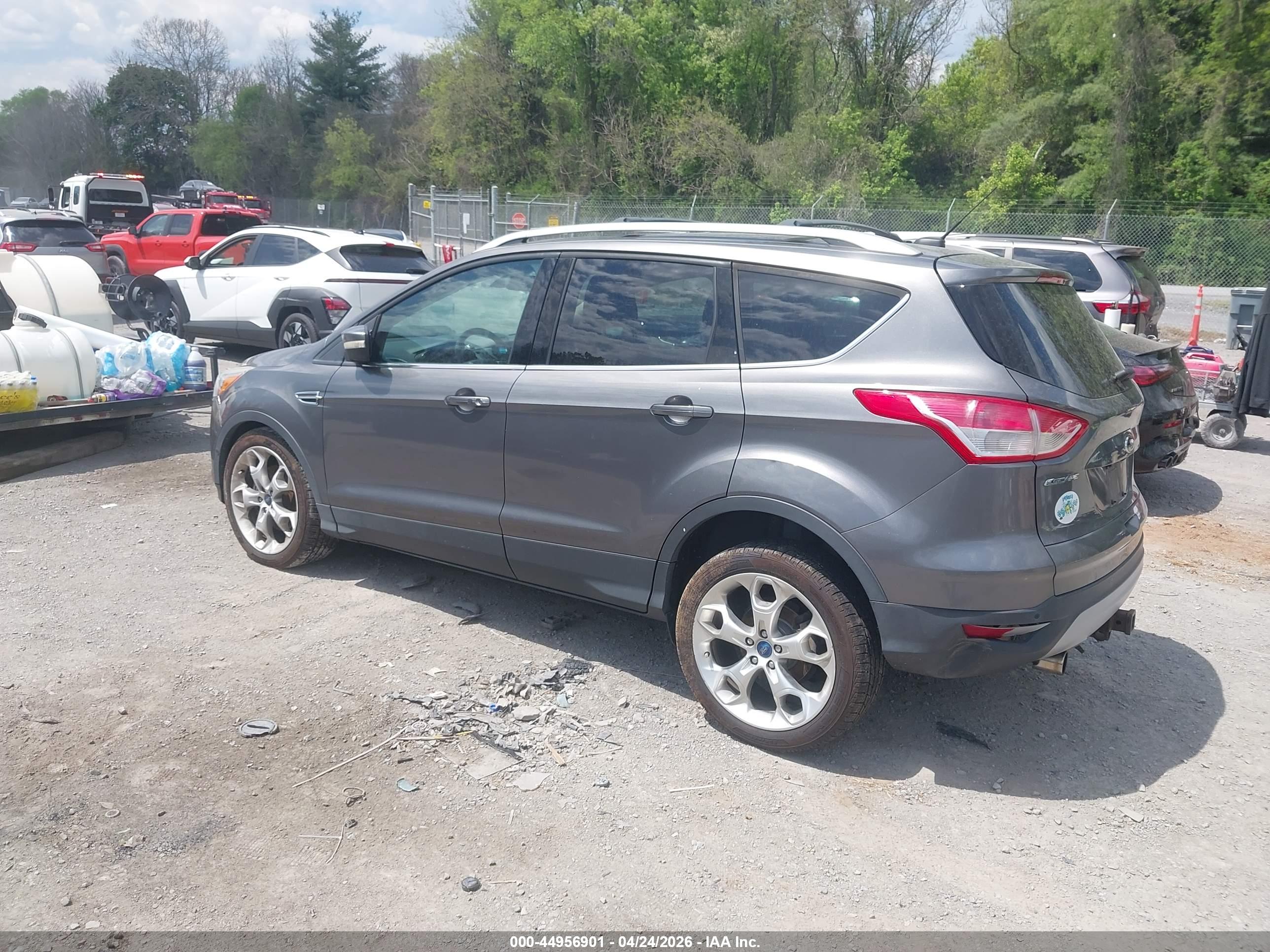FORD ESCAPE image 3