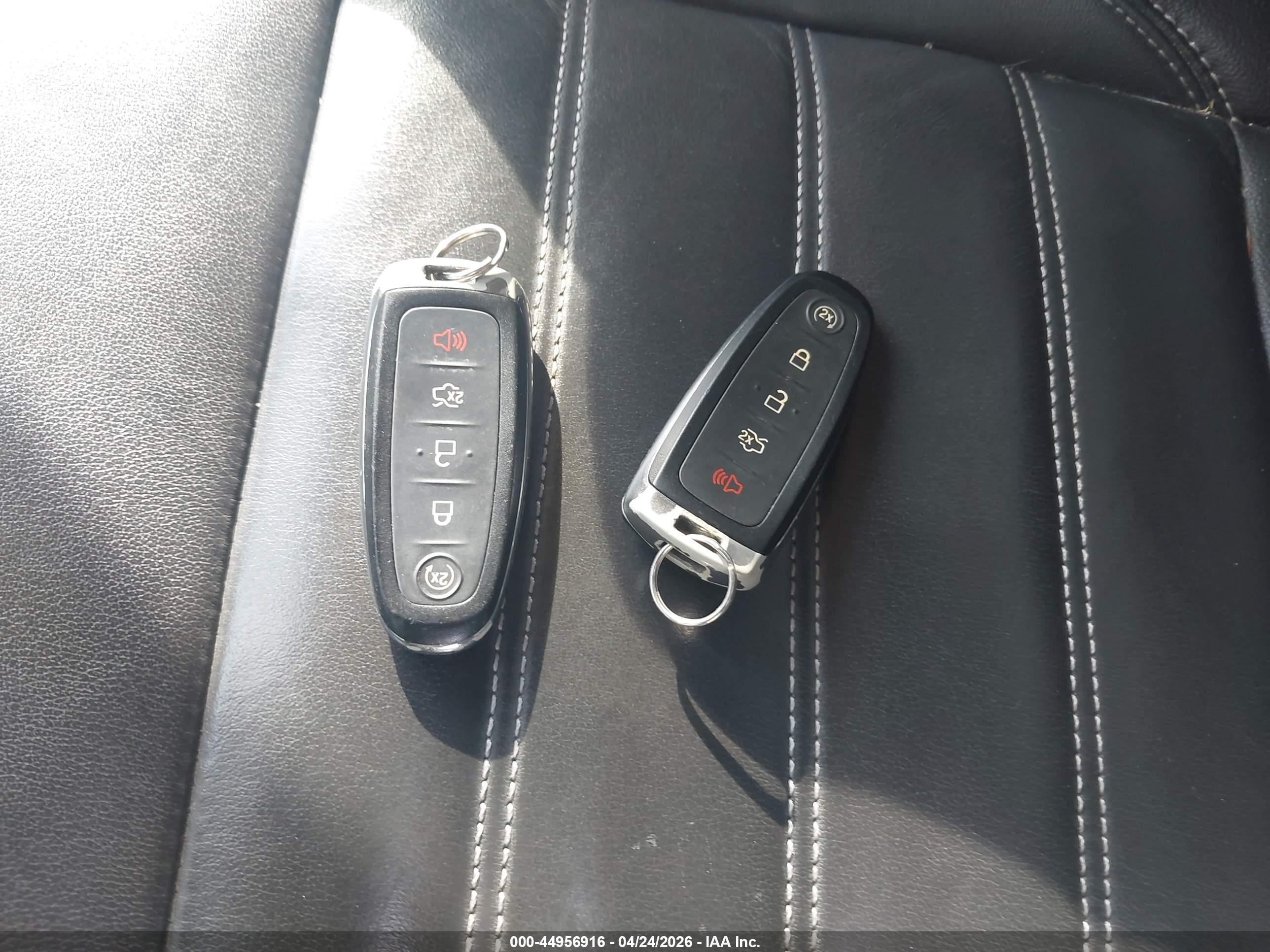 FORD ESCAPE image 11