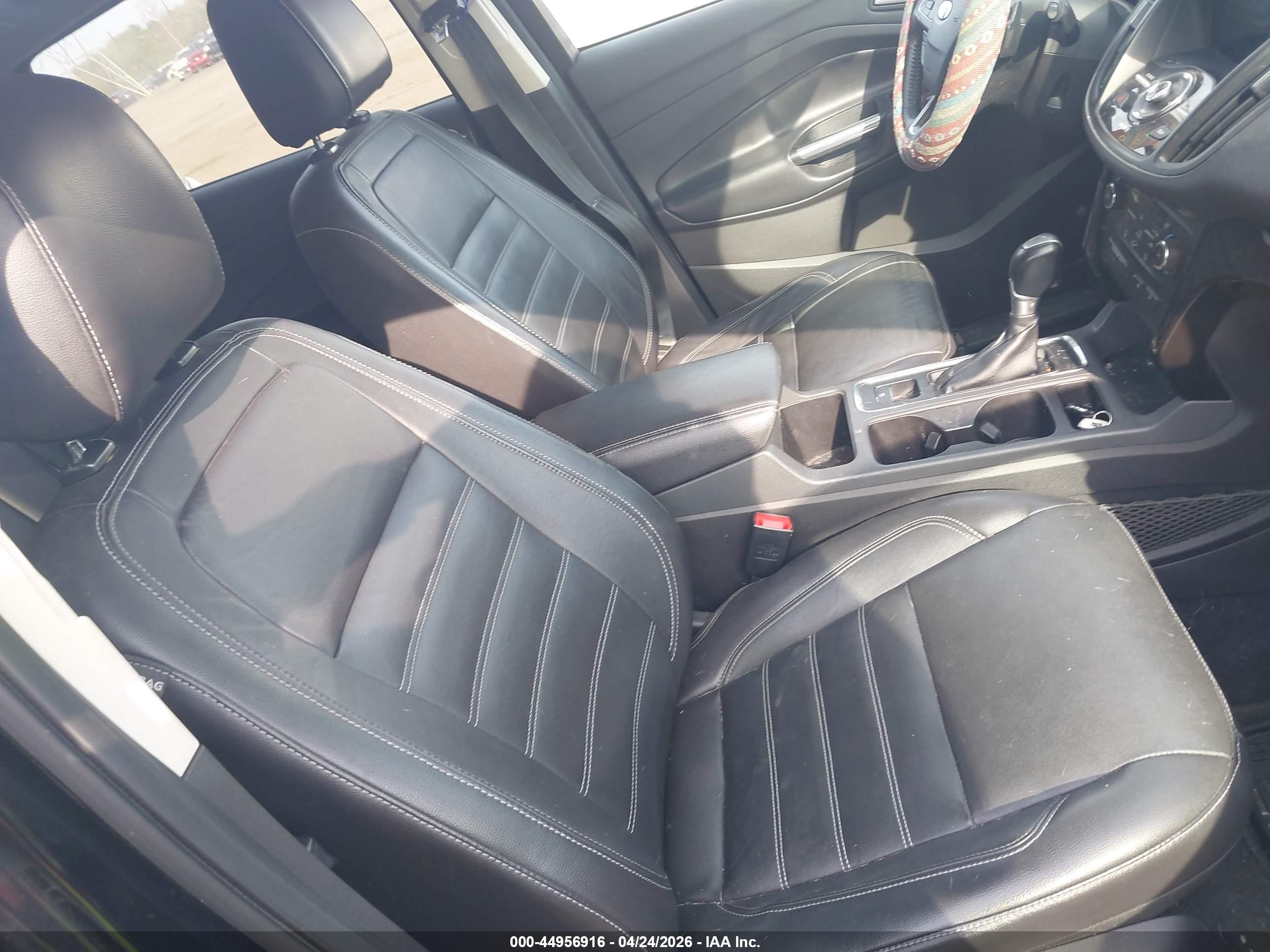 FORD ESCAPE image 5