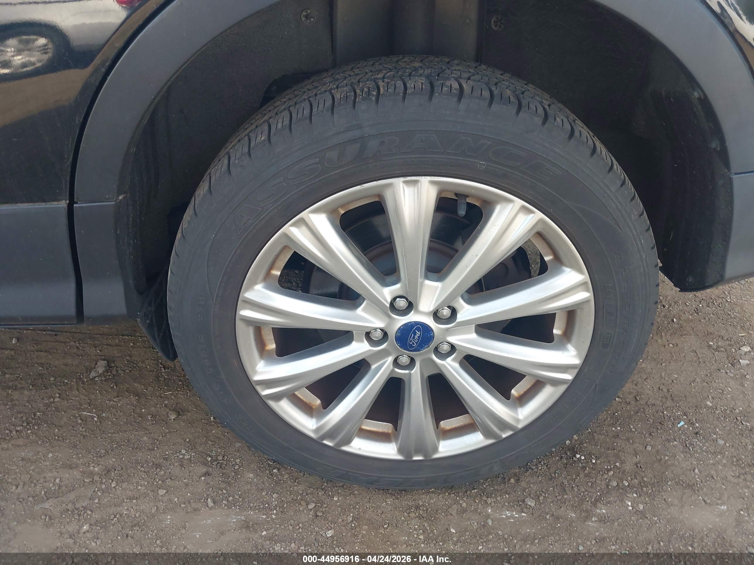 FORD ESCAPE image 6