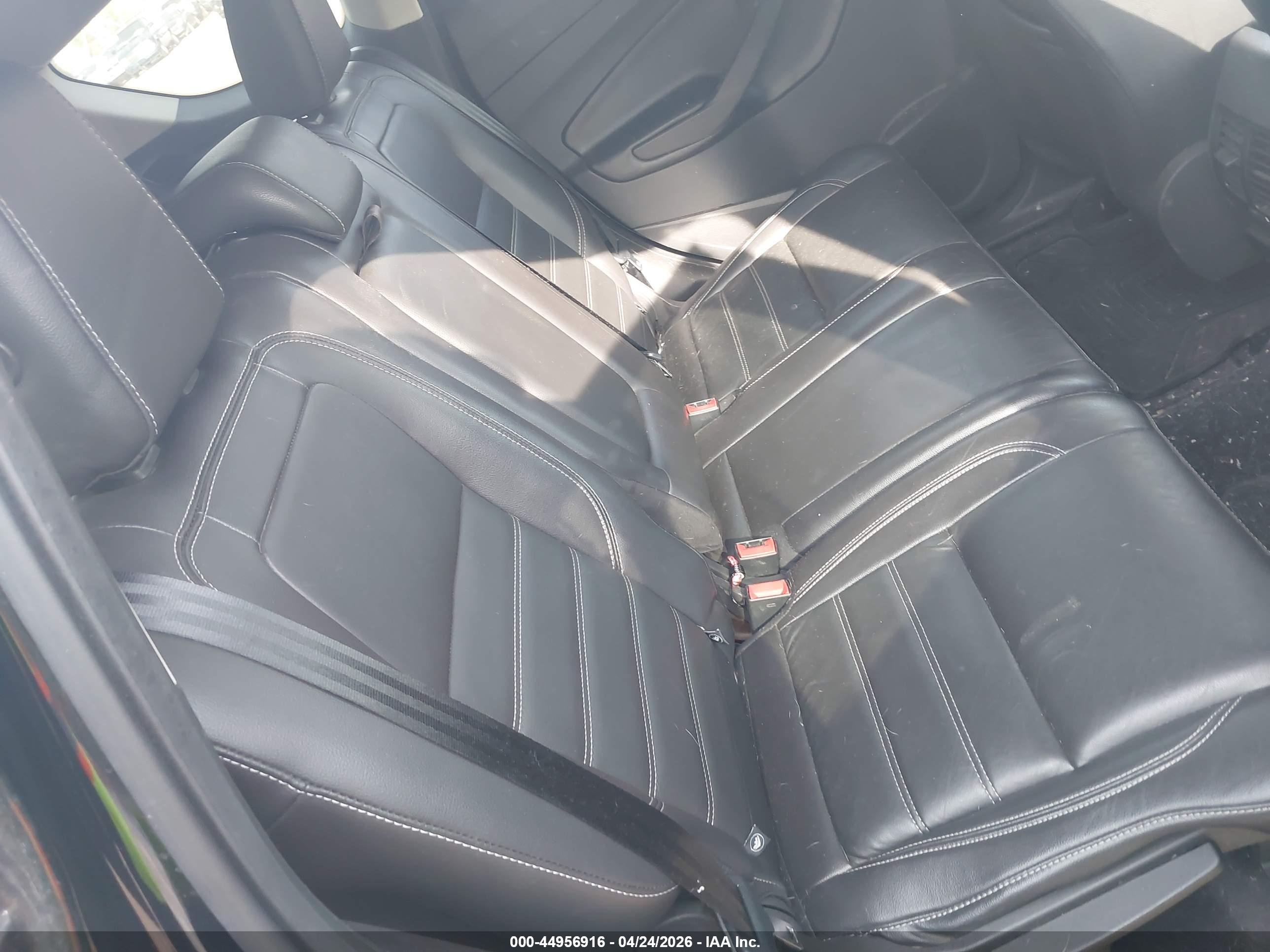 FORD ESCAPE image 8