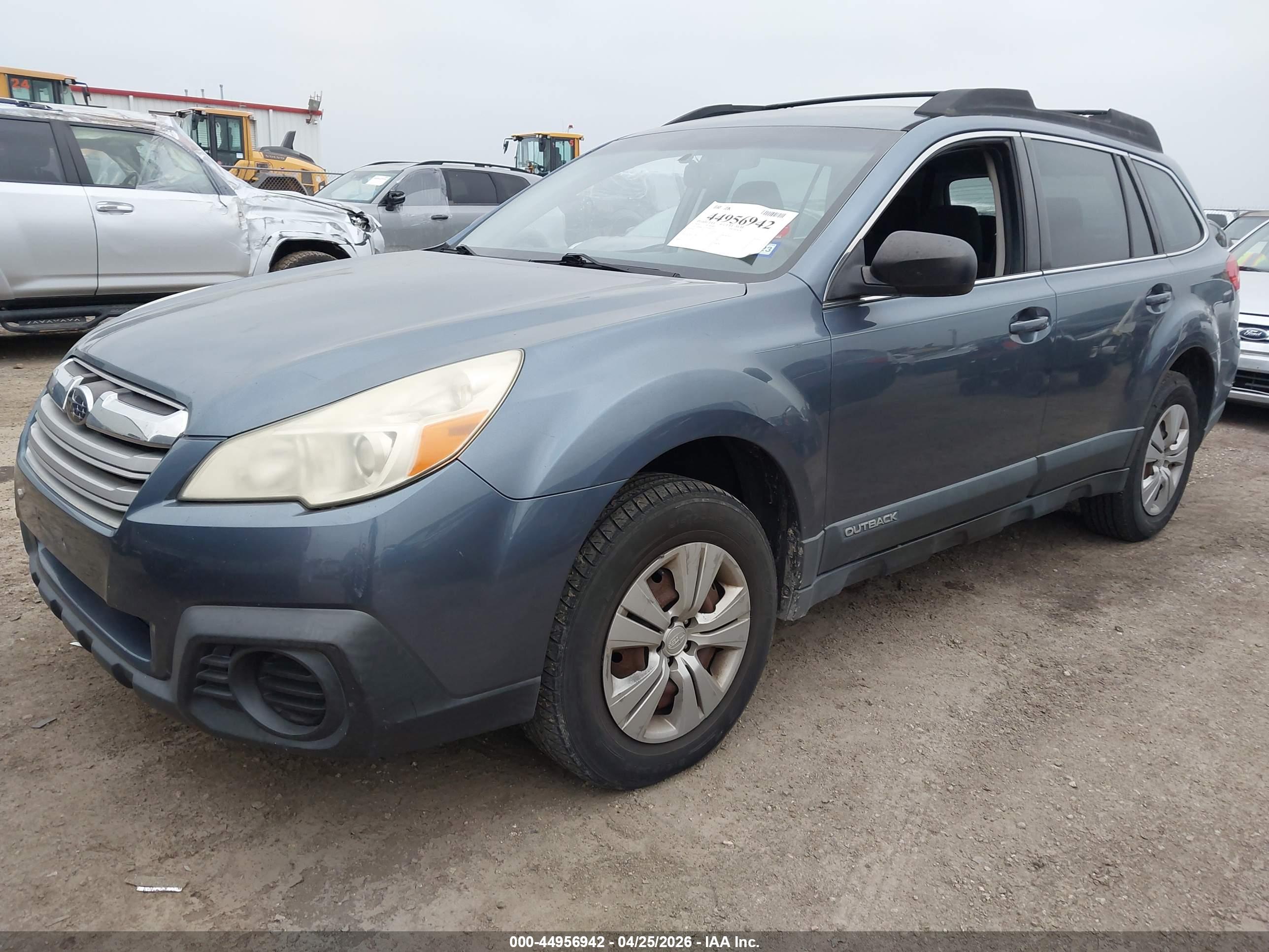 SUBARU OUTBACK image 2
