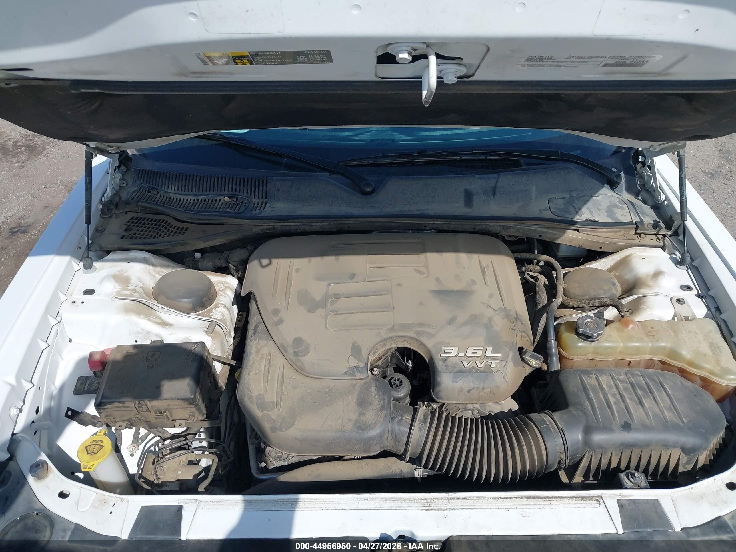 DODGE CHALLENGER image 10