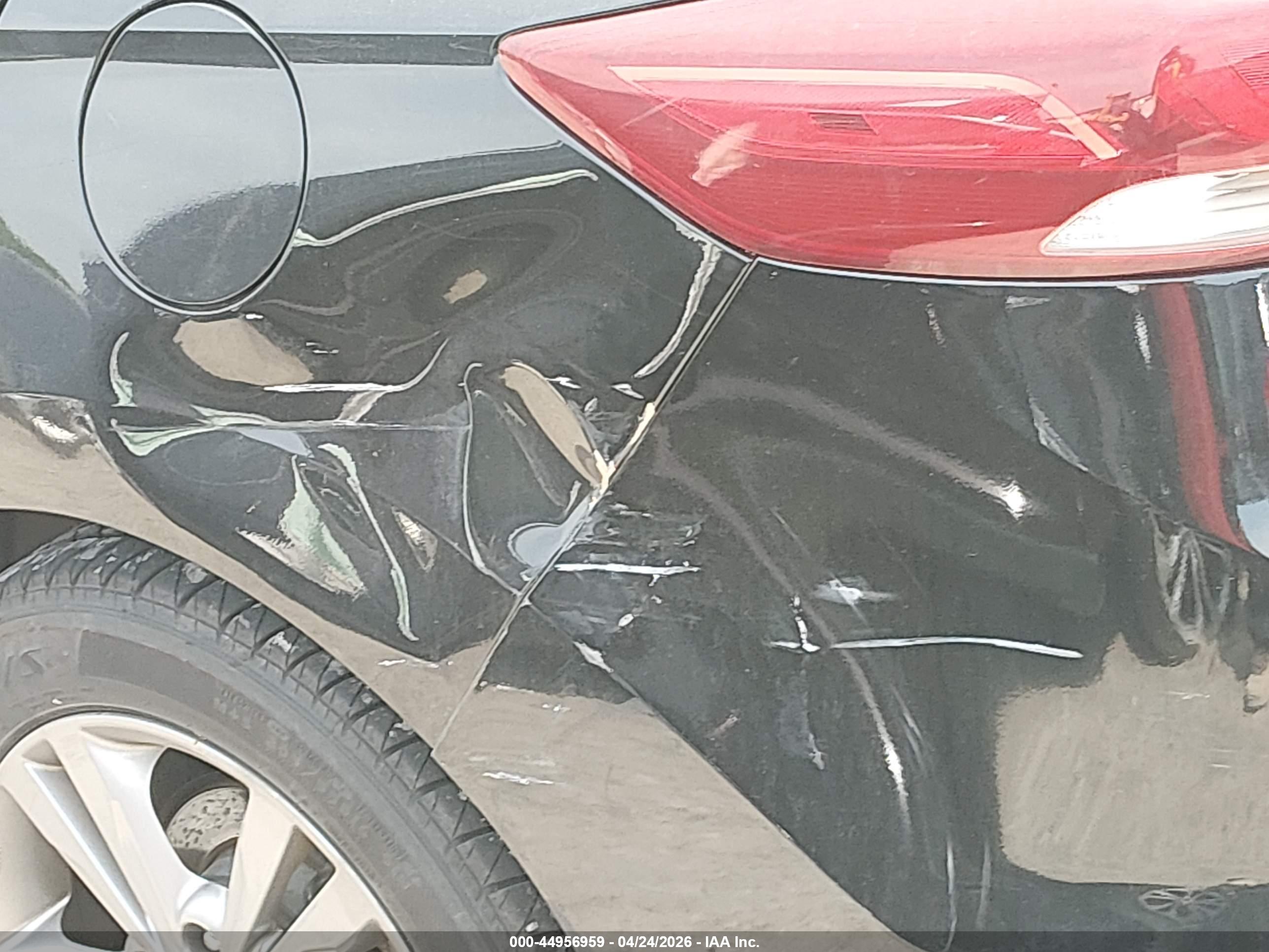 HYUNDAI ELANTRA image 6