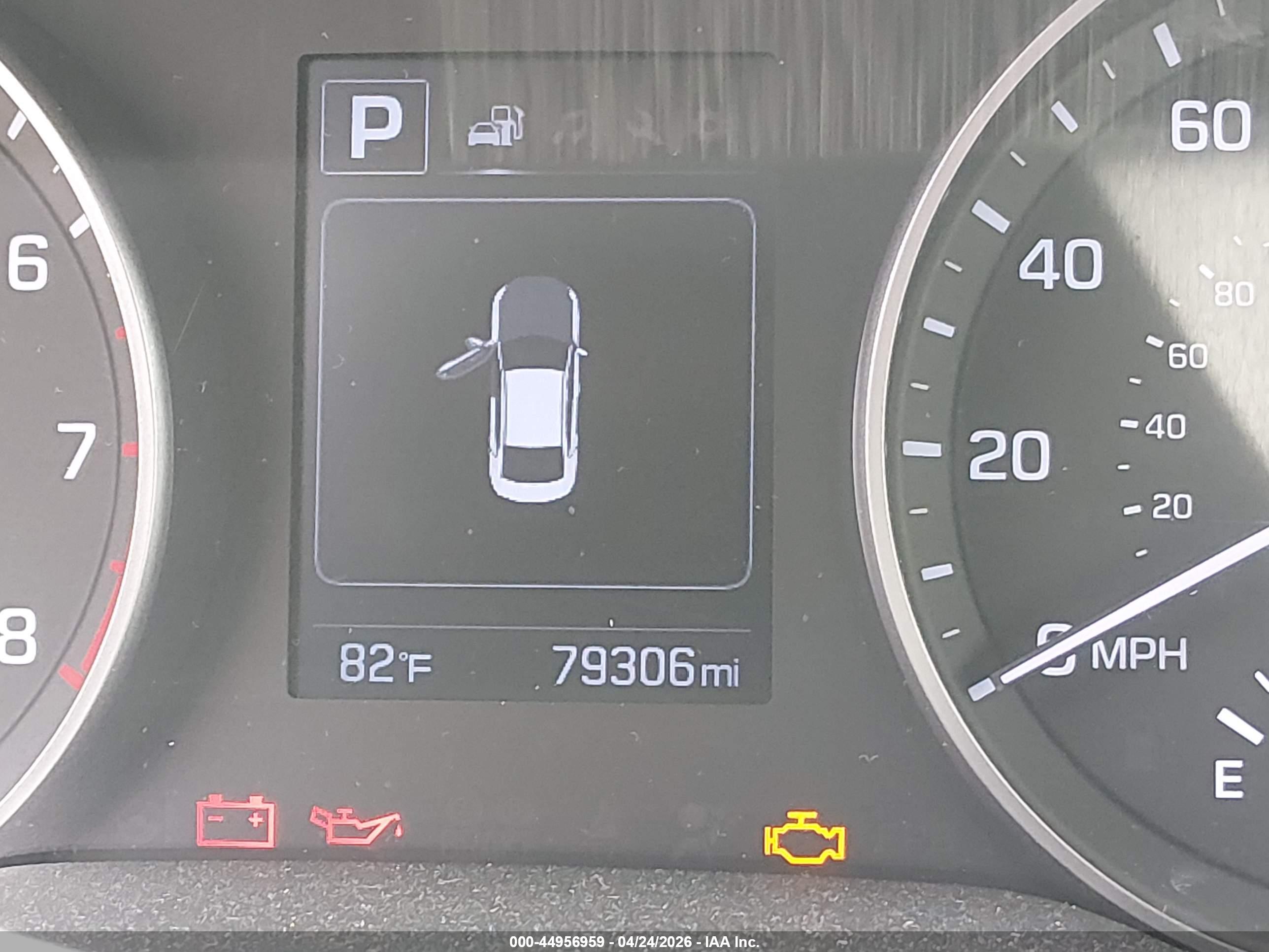 HYUNDAI ELANTRA image 7