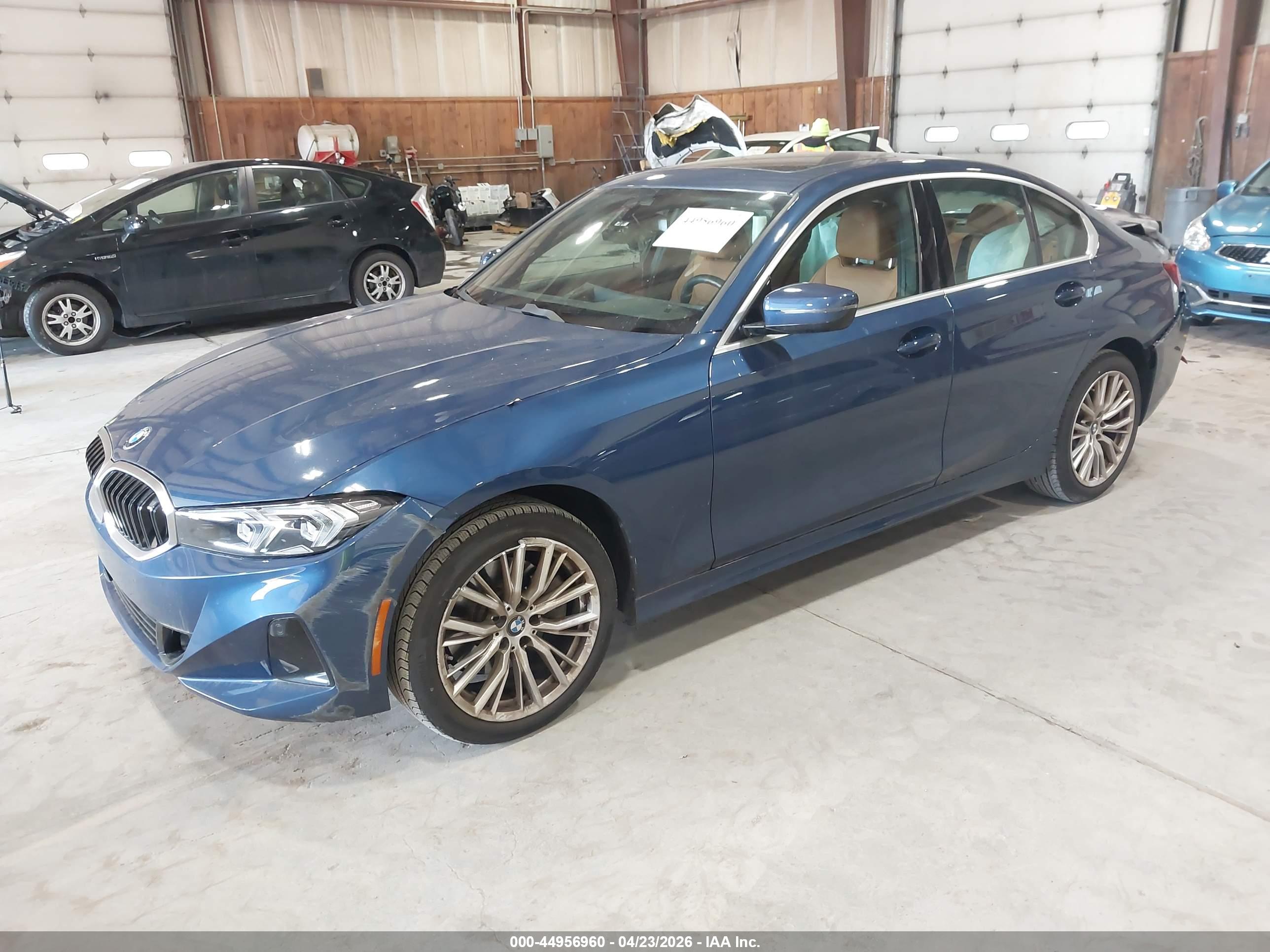 BMW 330I image 2