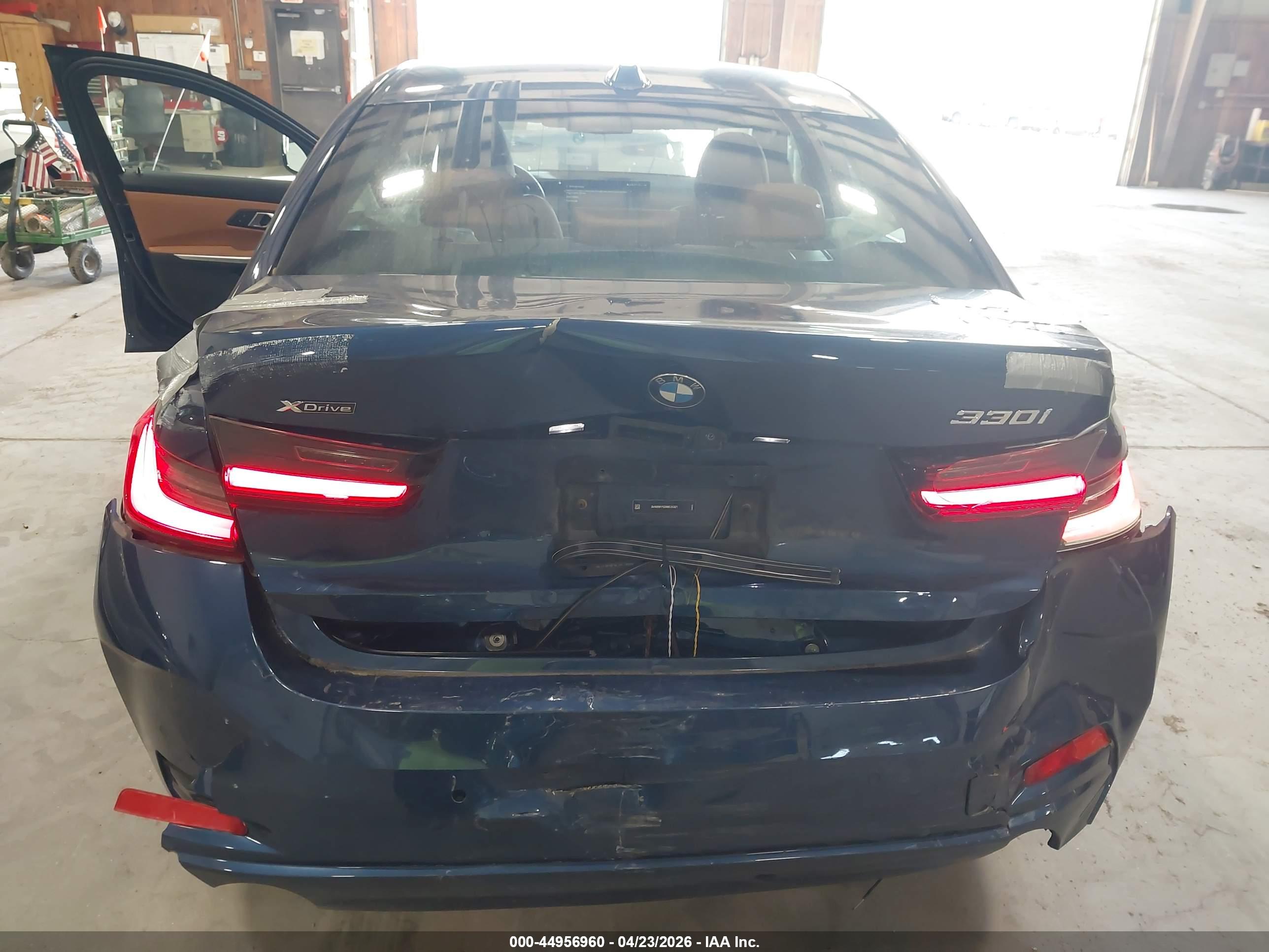 BMW 330I image 6