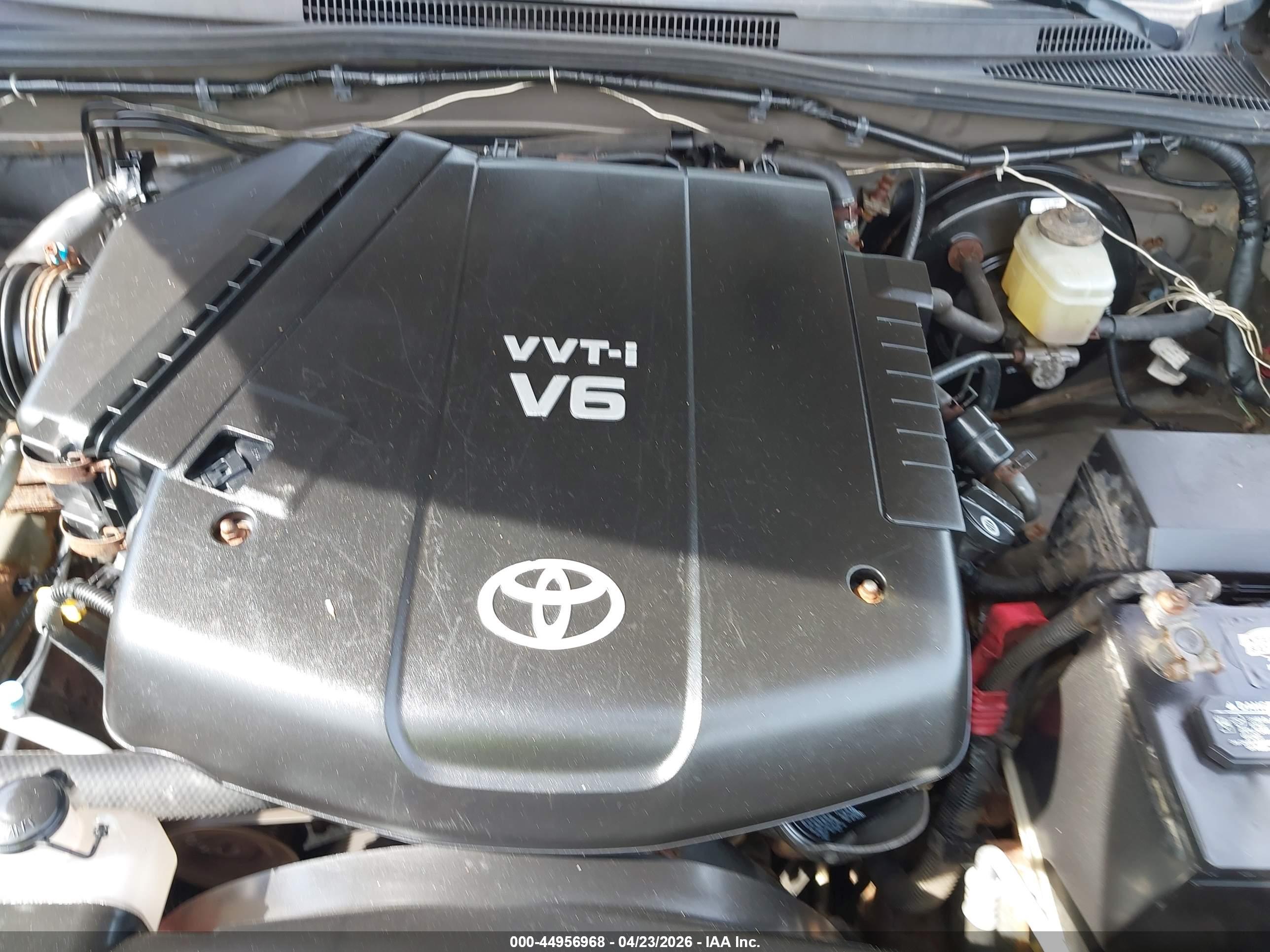 TOYOTA TACOMA image 10